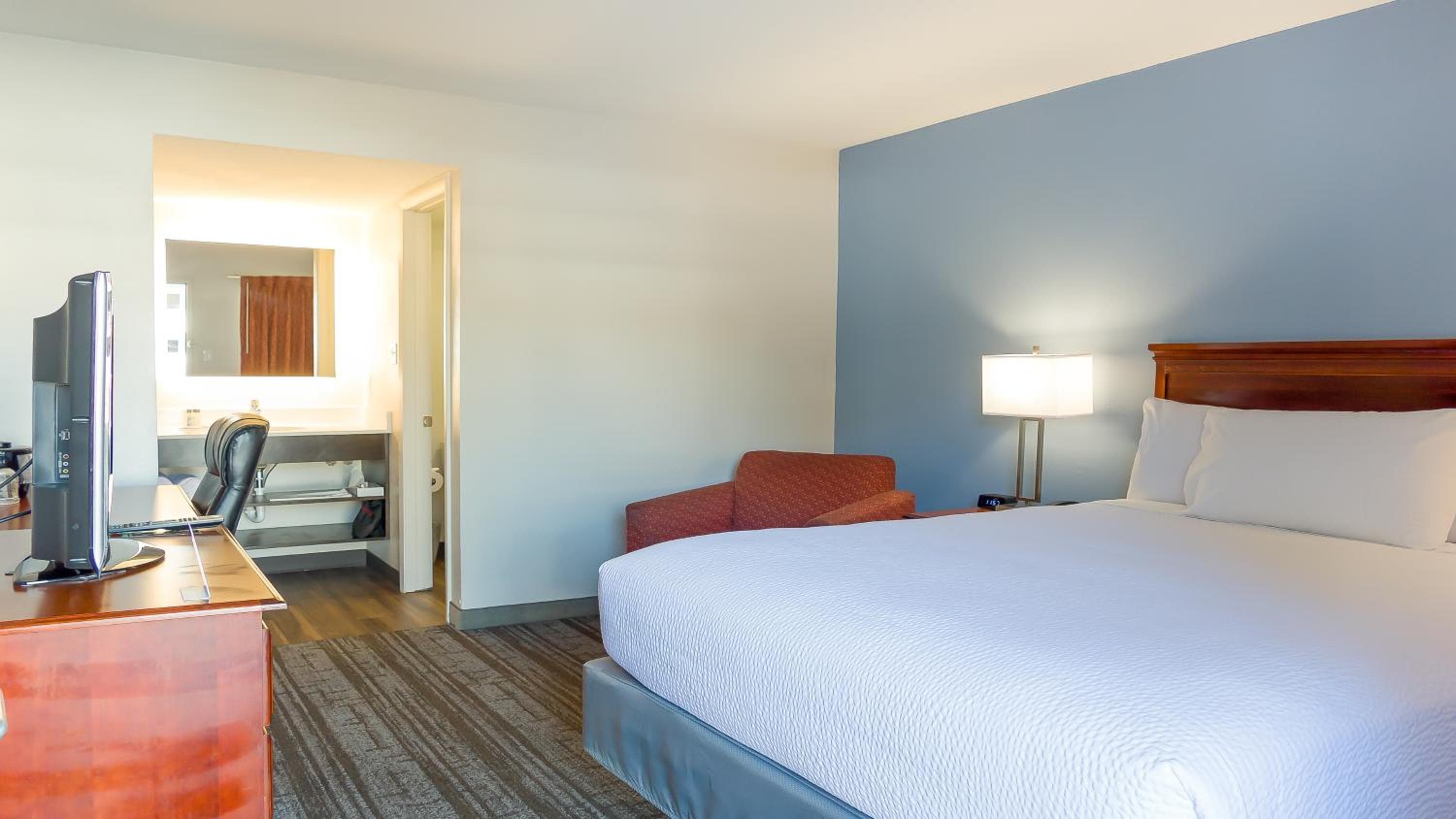 Hotel South Tampa & Suites — 23