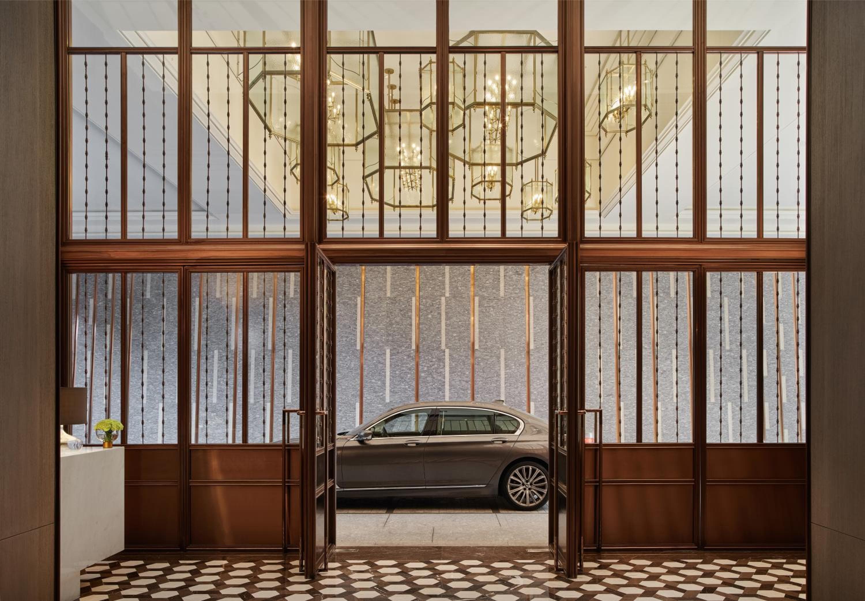 Rosewood Bangkok — 17