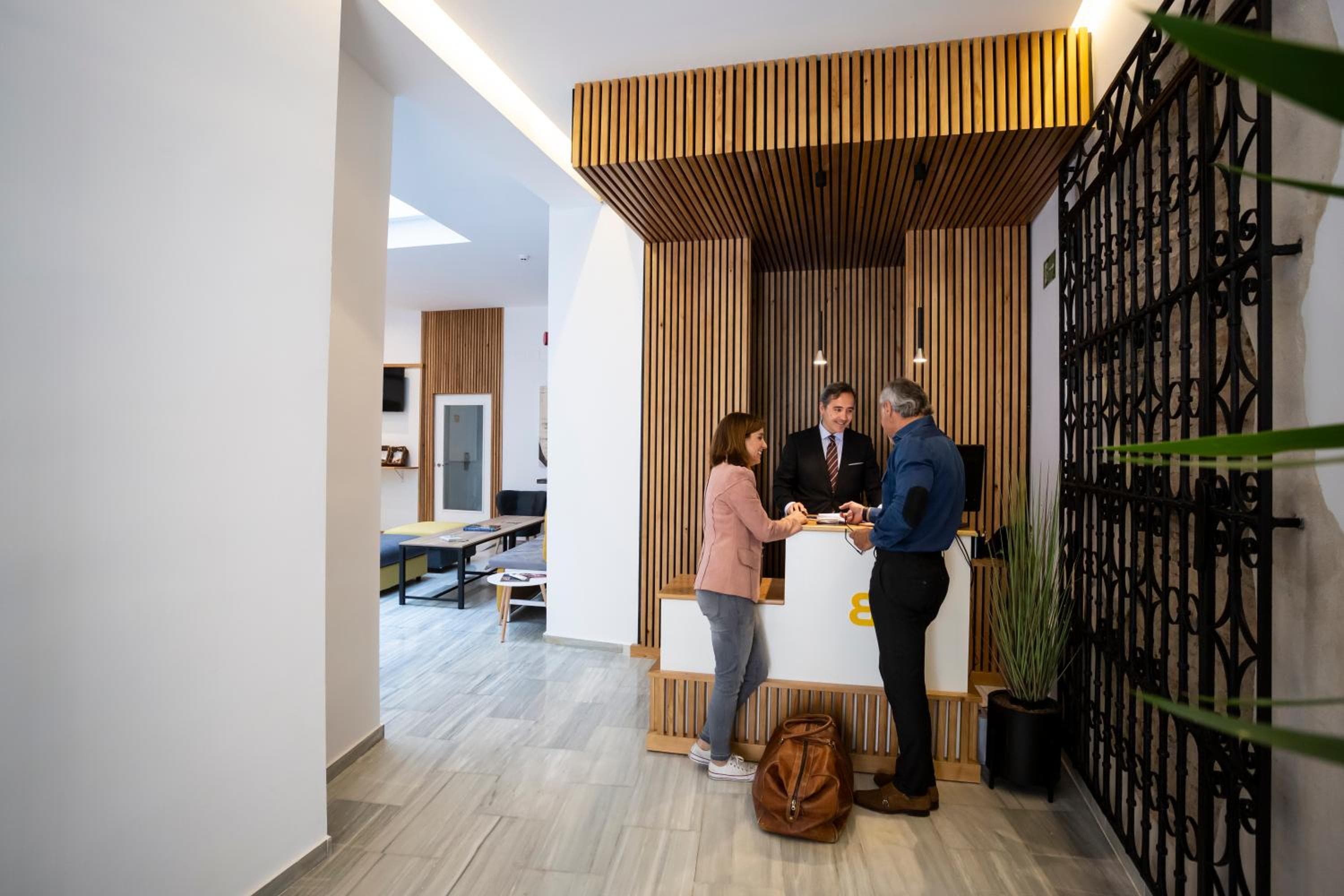 Basic Hotel Cattedrale di Siviglia — 11