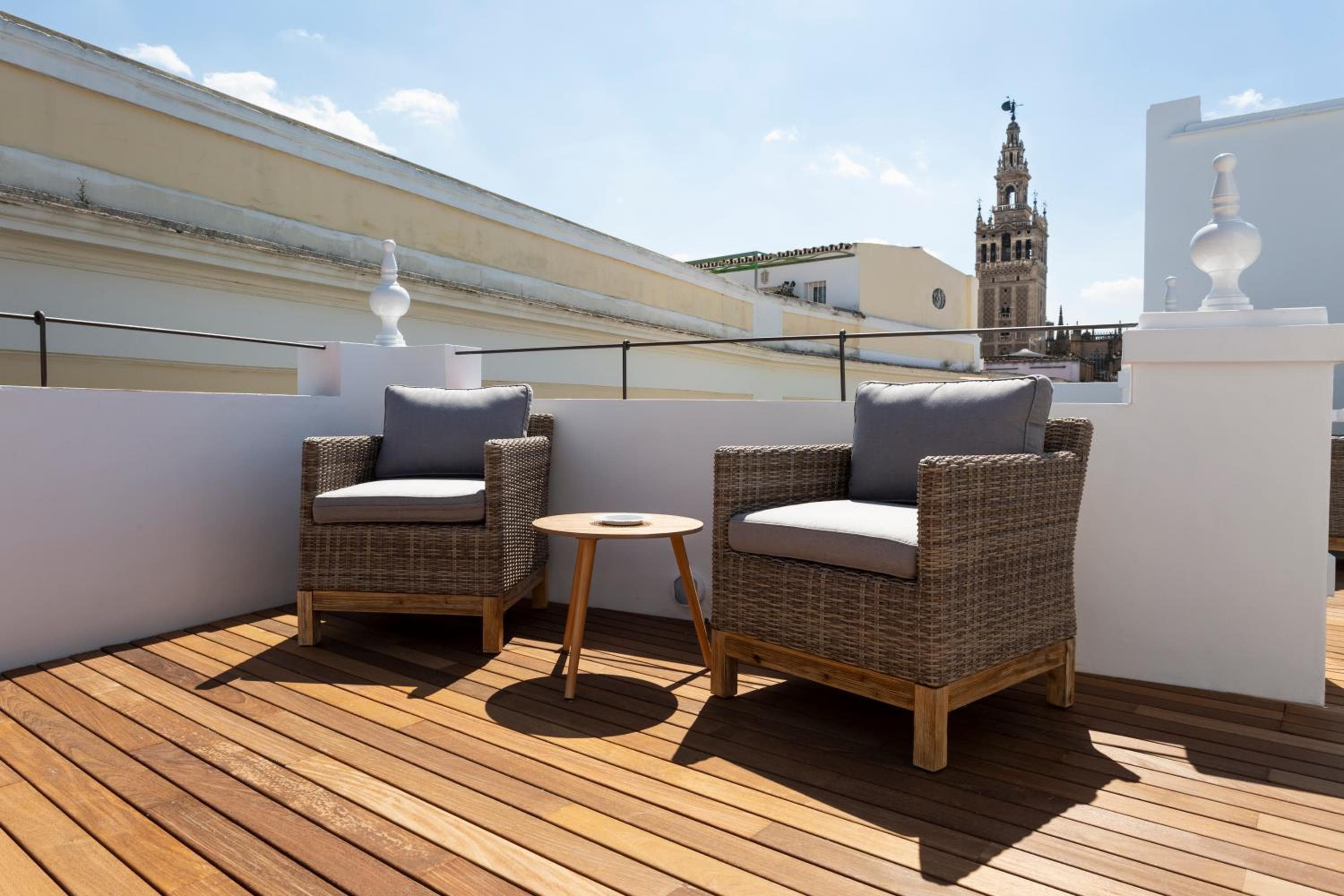 Basic Hotel Cattedrale di Siviglia — 1
