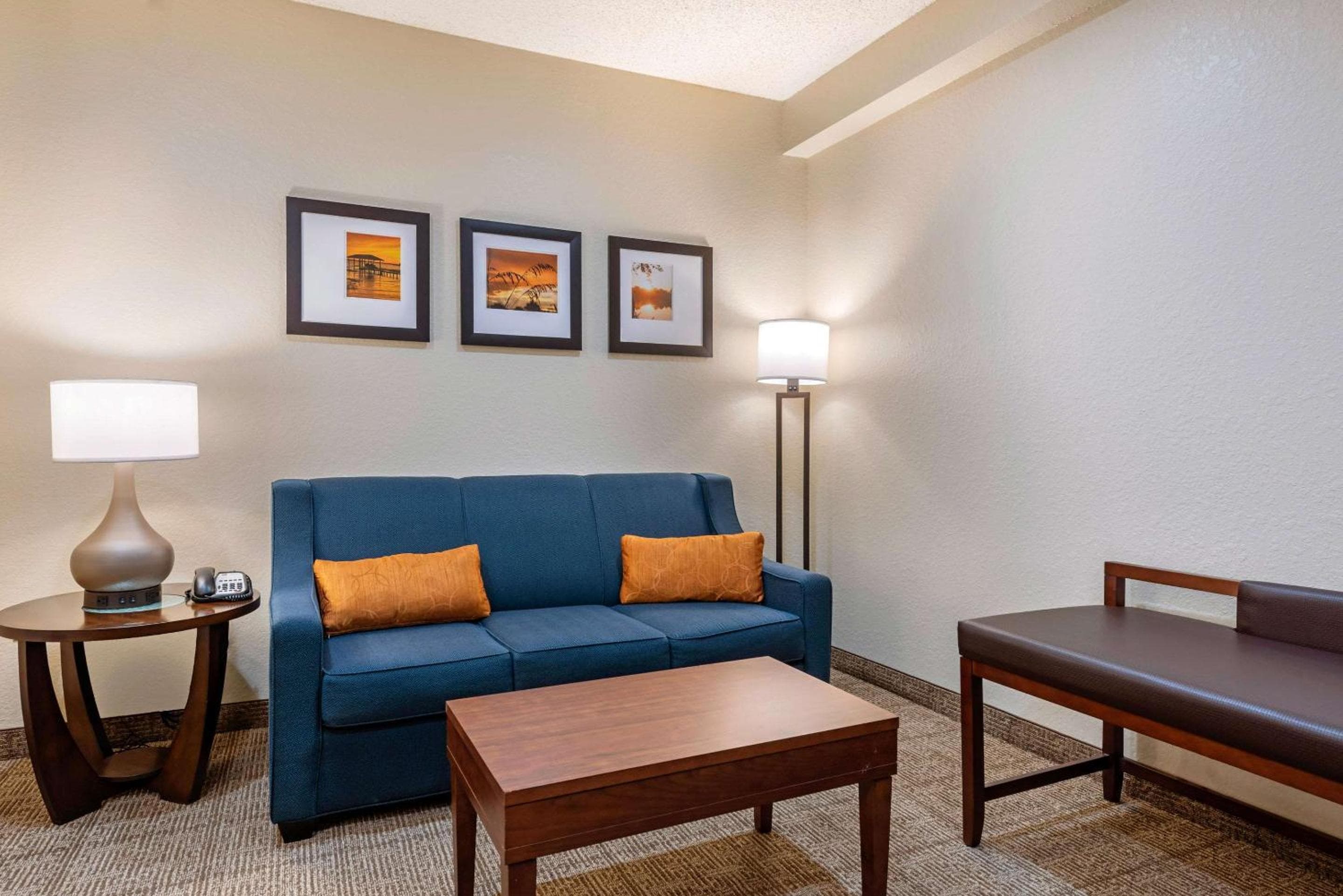 Comfort Suites Innenstadt — 19