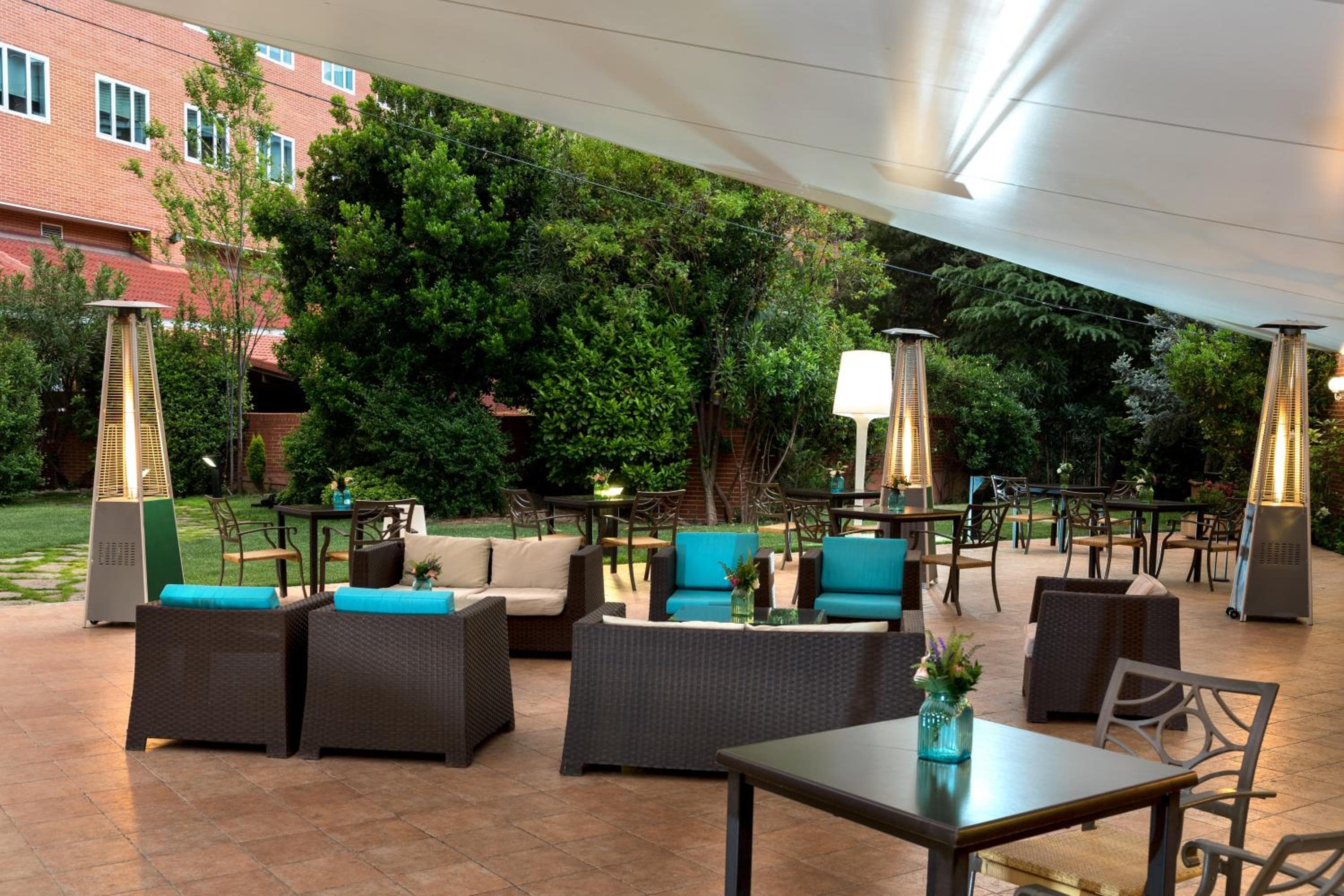 Rafaelhoteles Atocha — 19