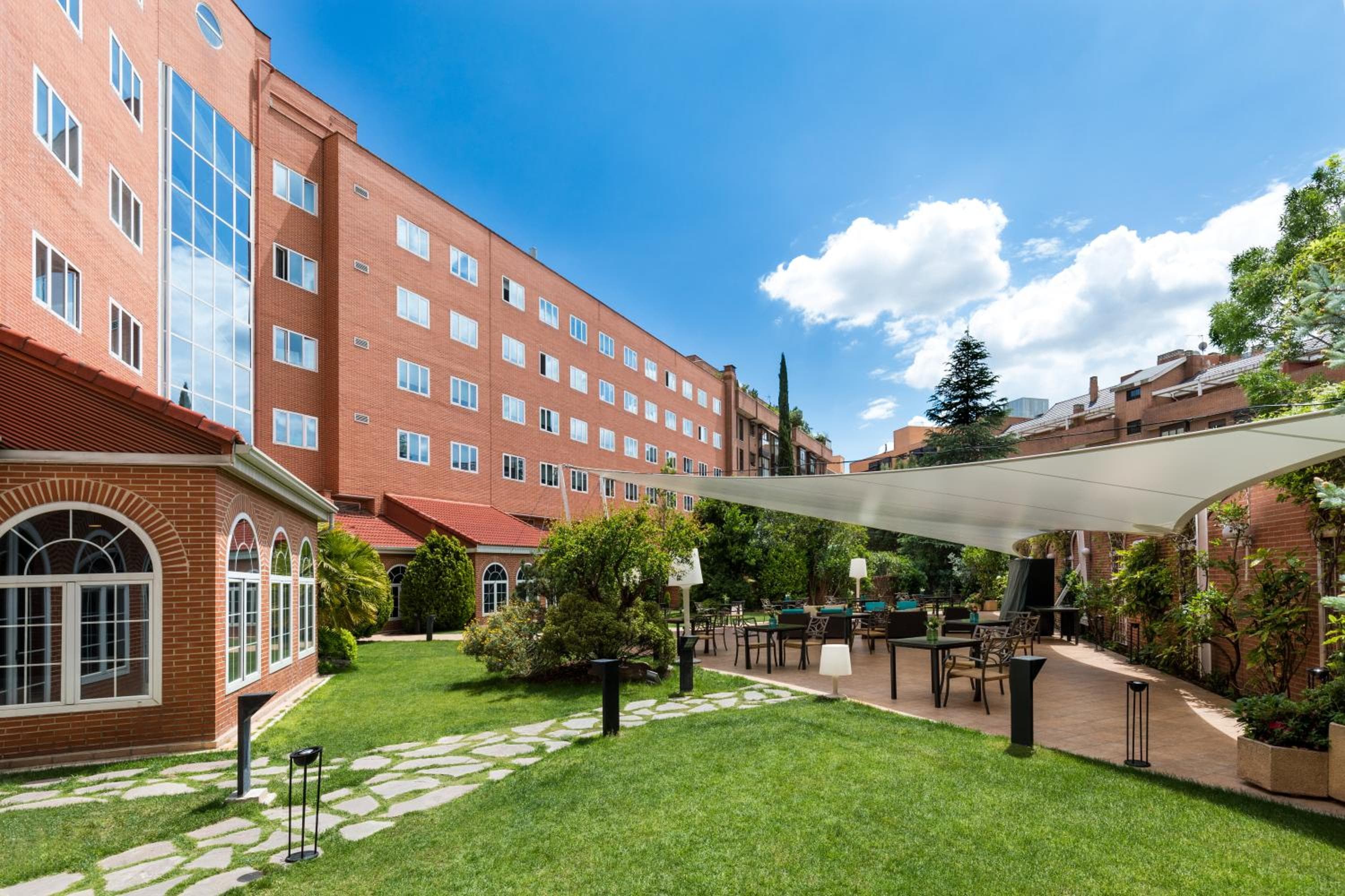 Rafaelhoteles Atocha — 12