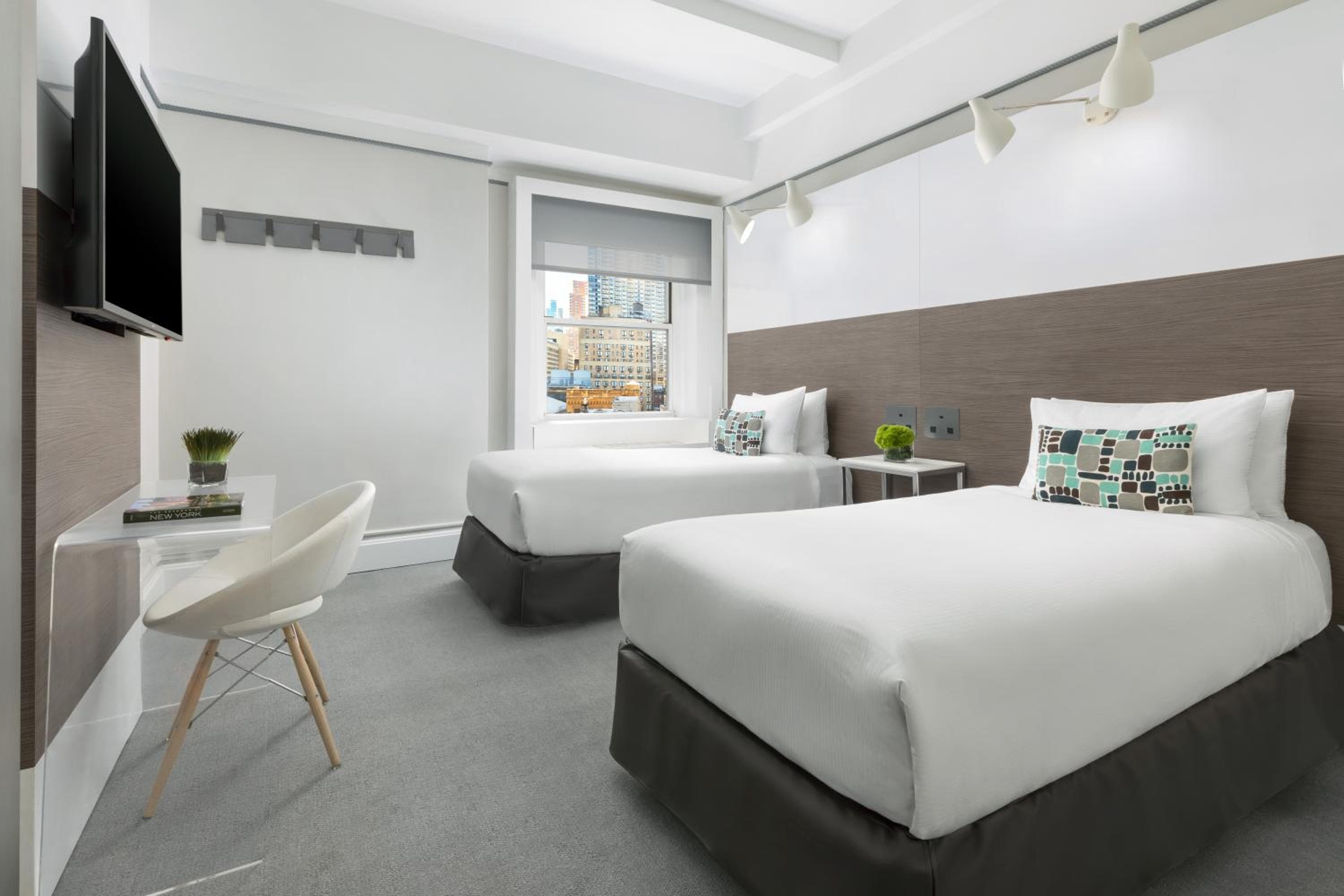 Paramount Times Square - A Generator Hotel — 25