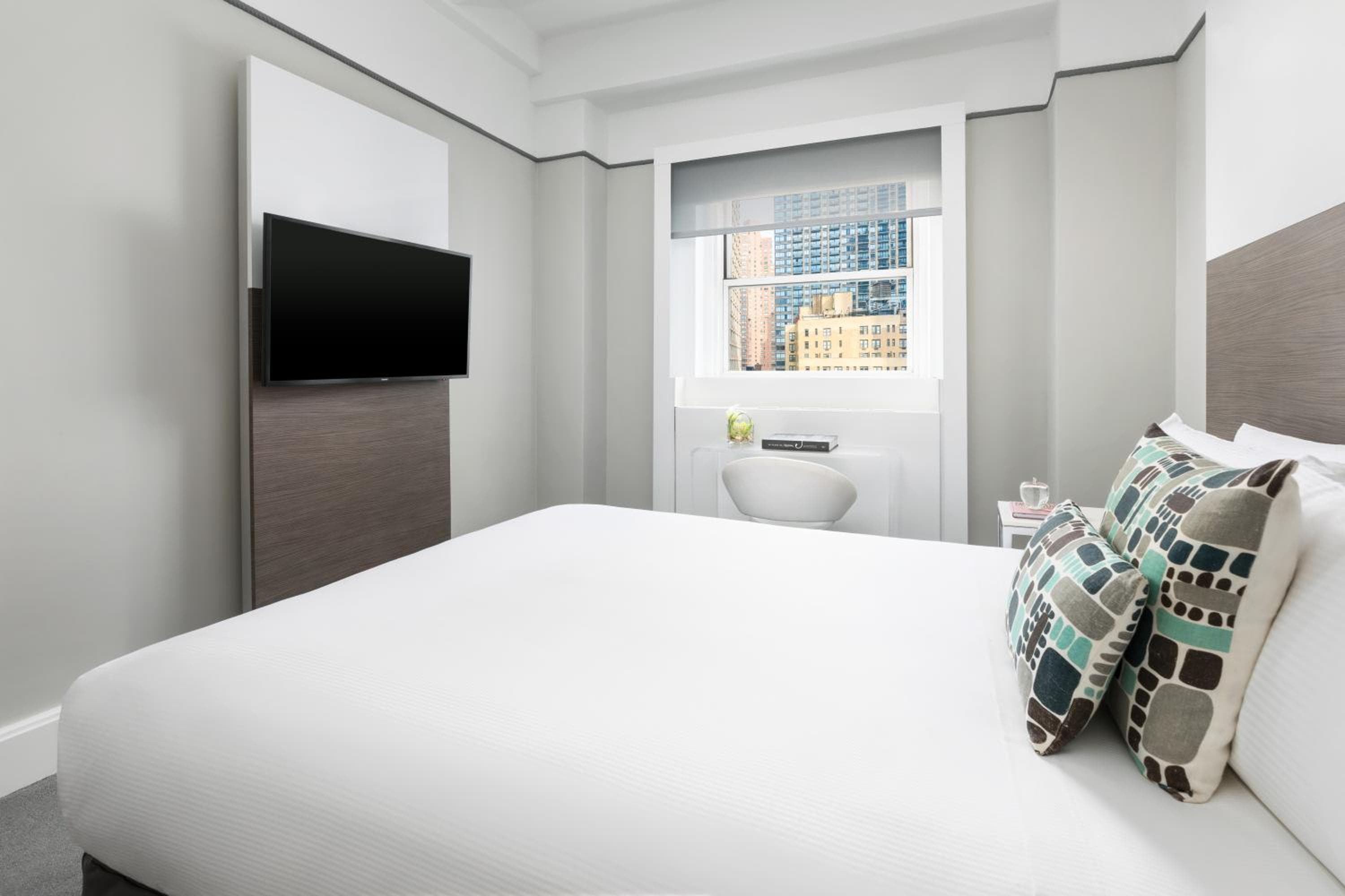 Hotel Paramount Times Square — 24