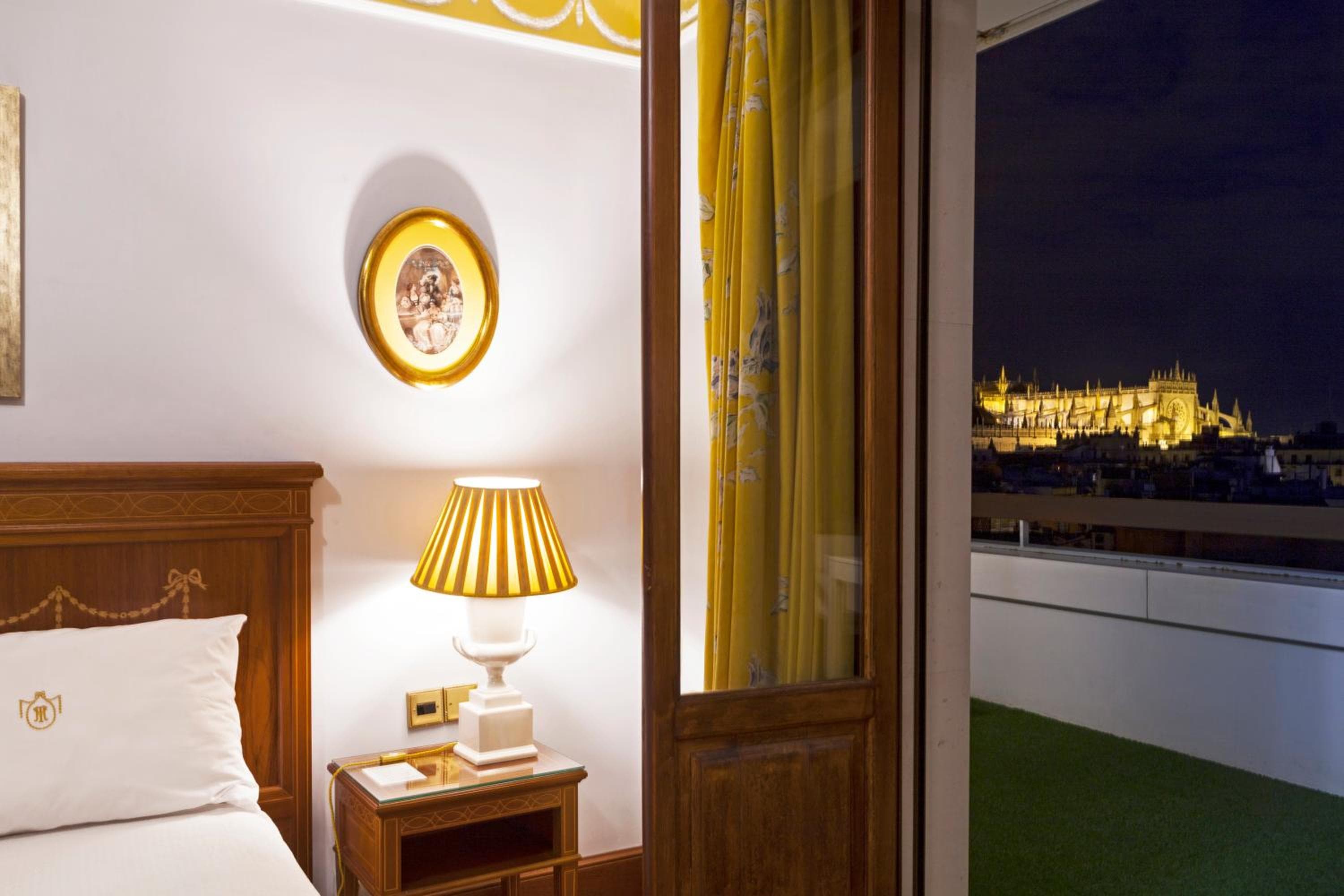 Hotel Inglaterra — 11