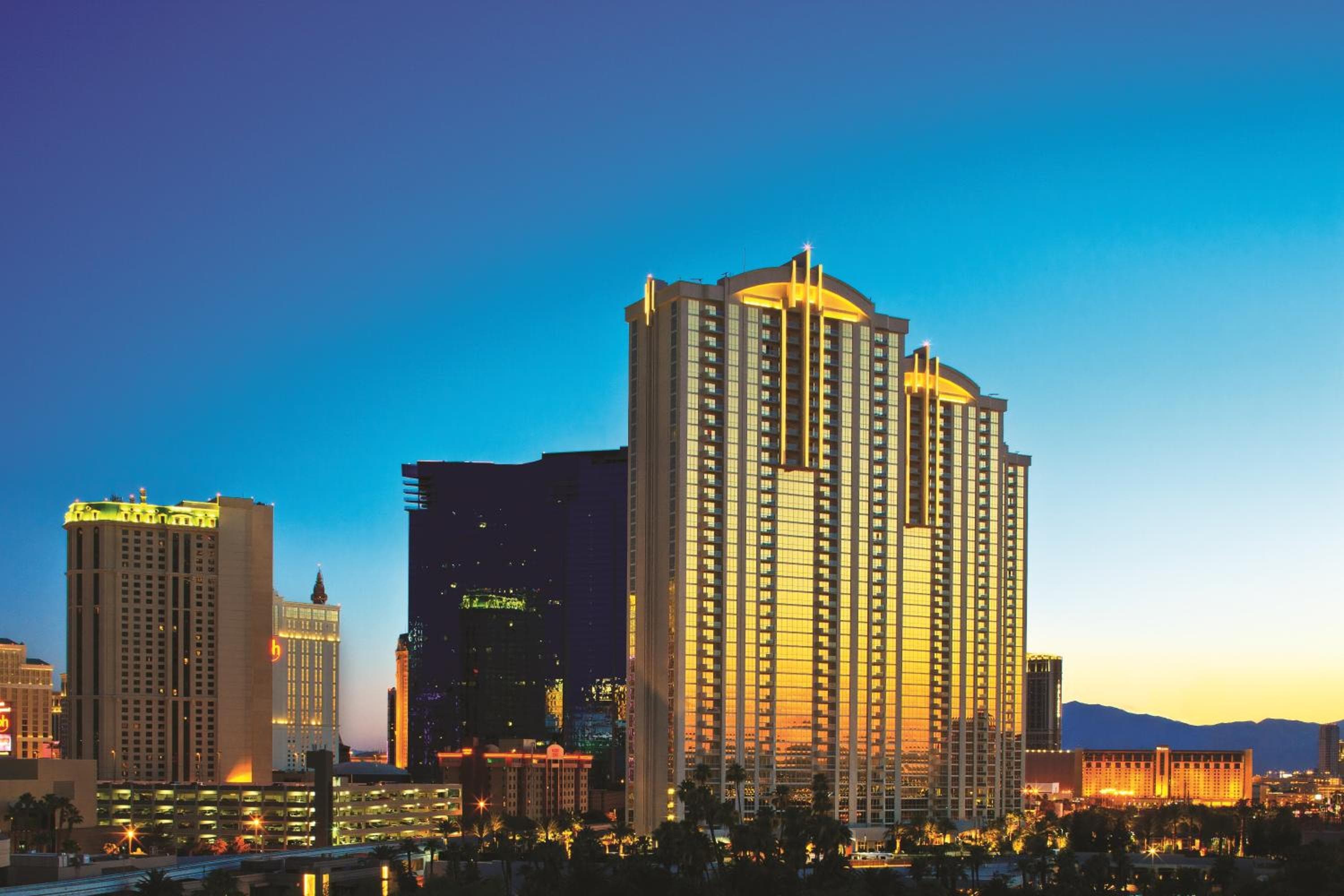 The Signature at MGM Grand - All Suites — 19