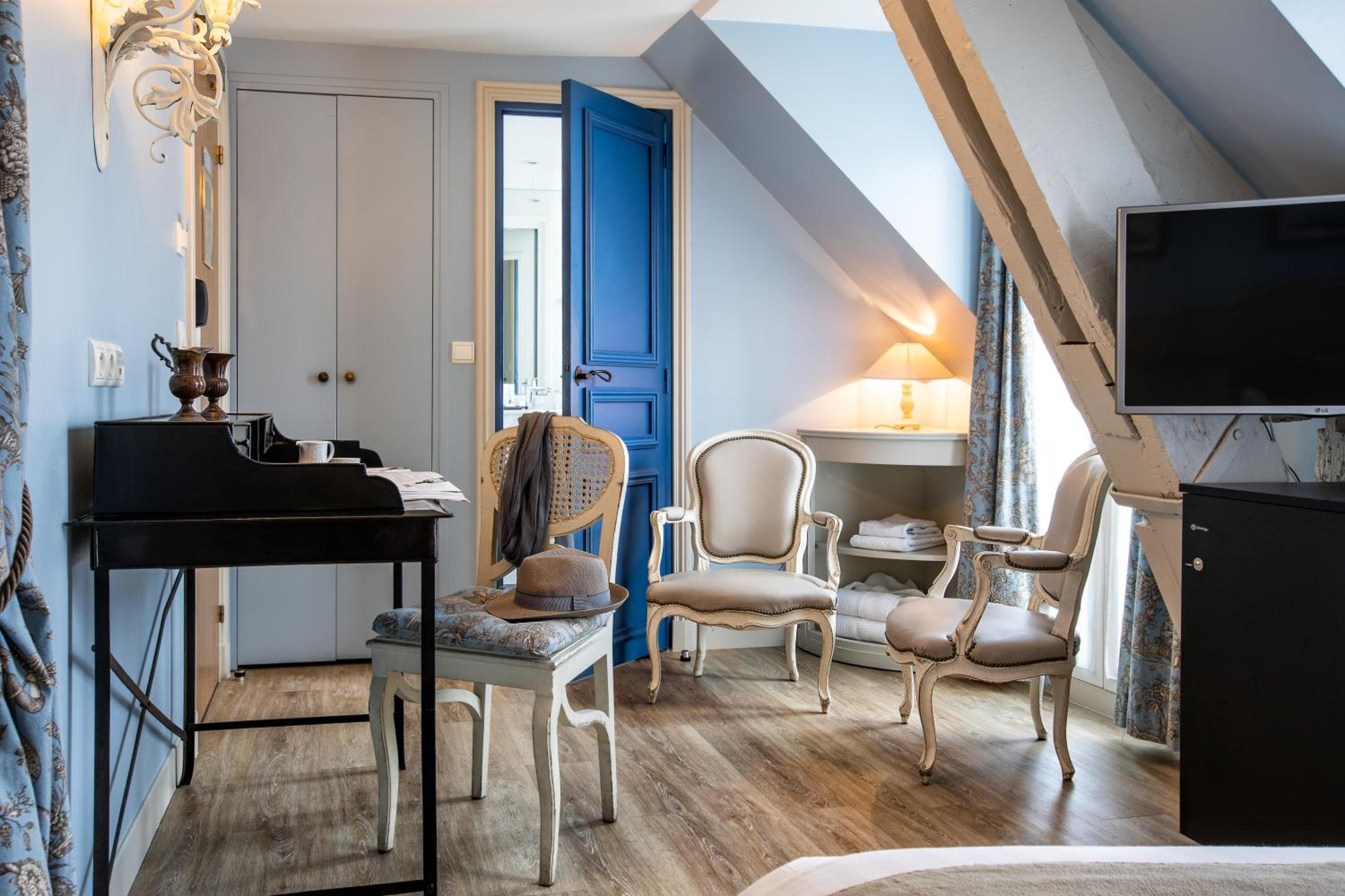 Hotel des Ducs D'Anjou — 3