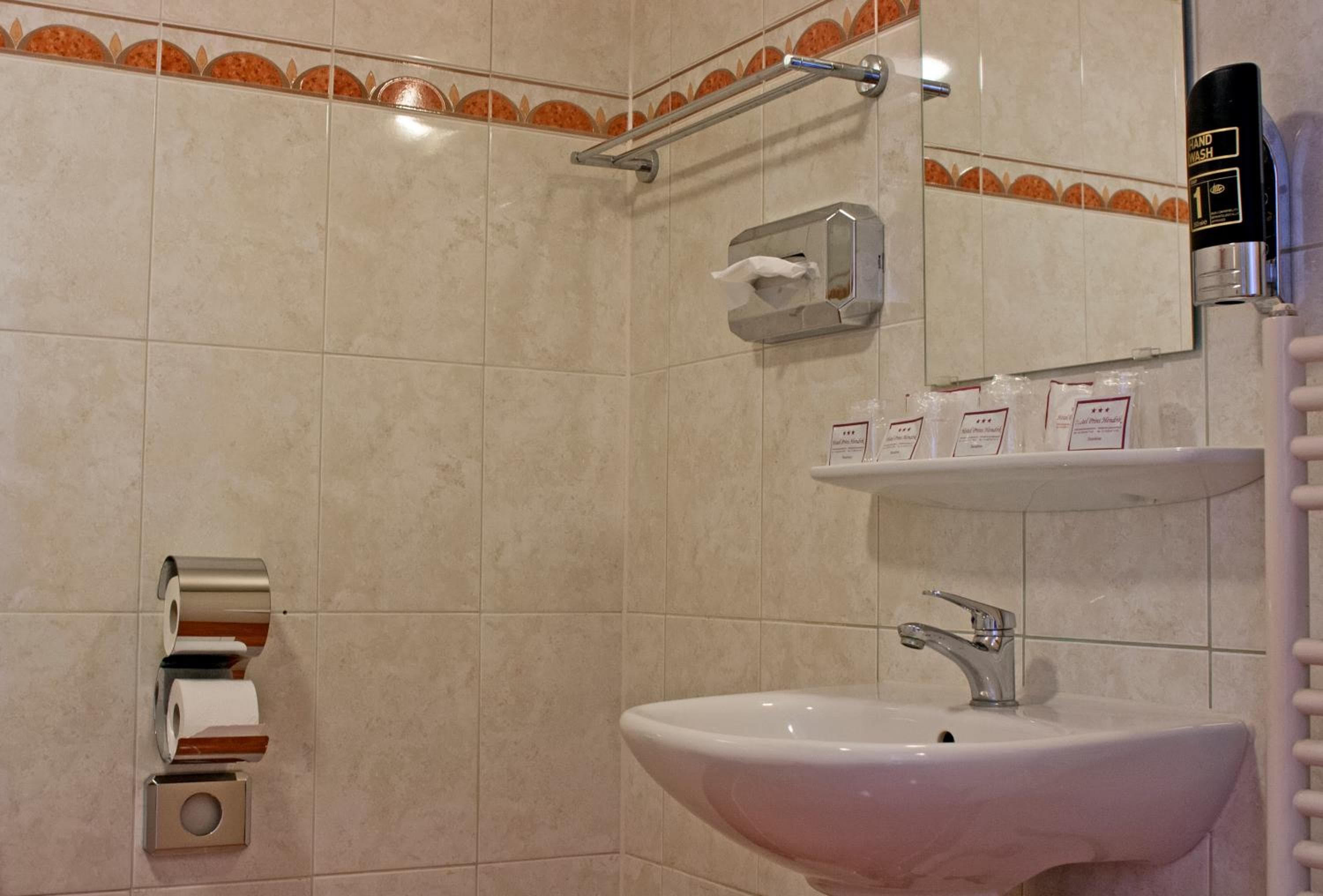 Hotel Prins Hendrik — 11
