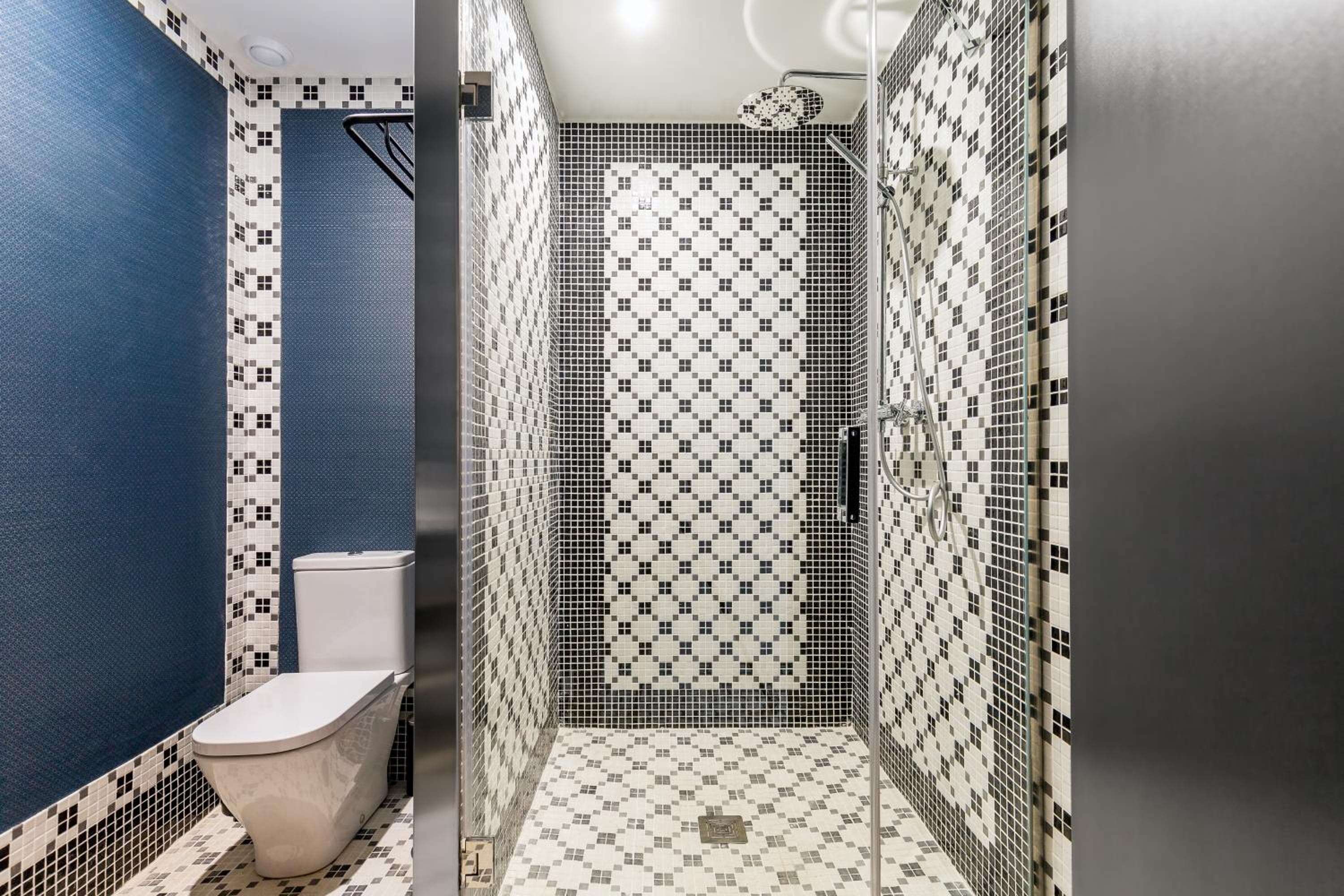 Compañero de habitación Alba — 20