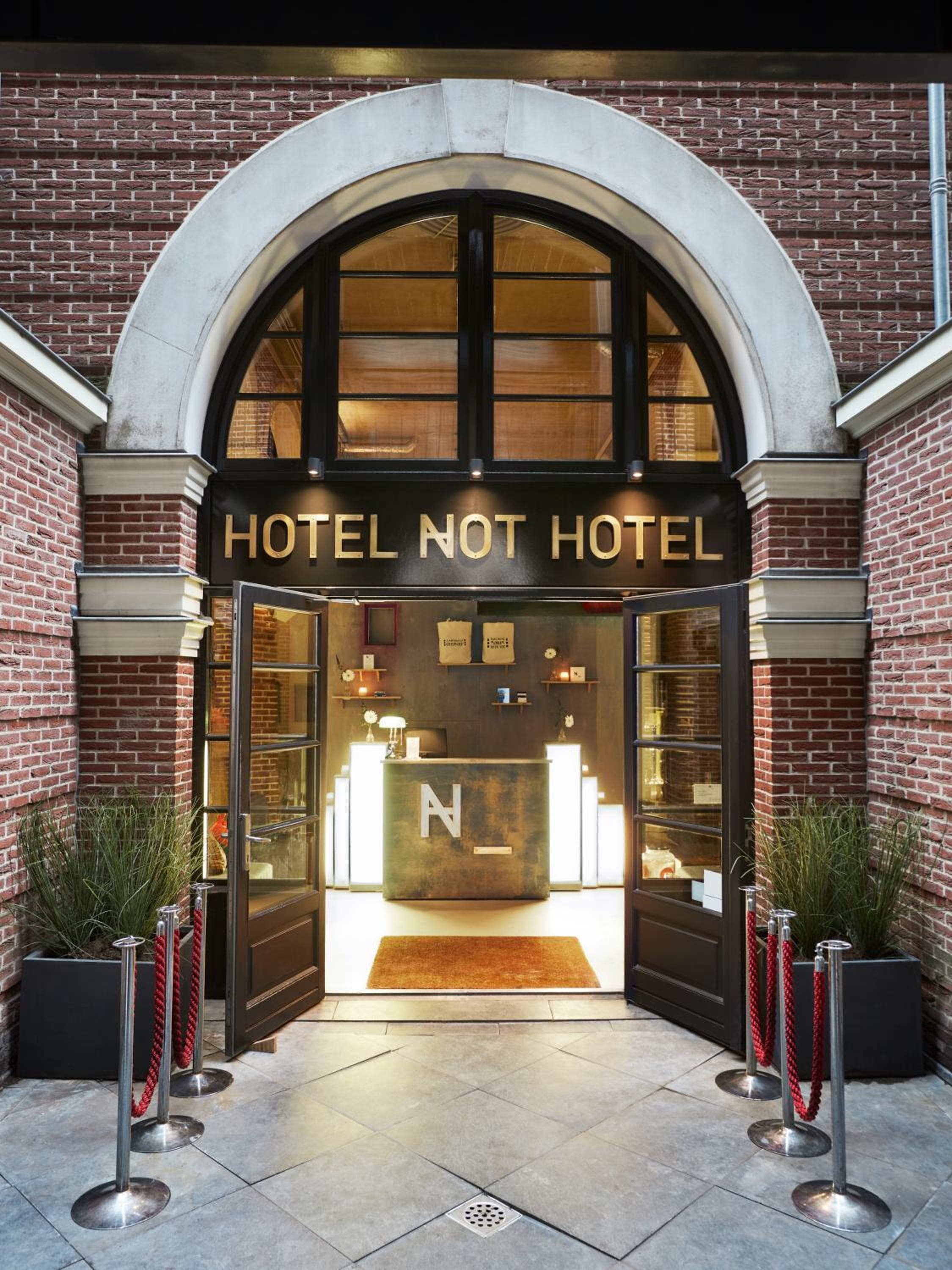 Hotel Not Hotel Amsterdam — 6
