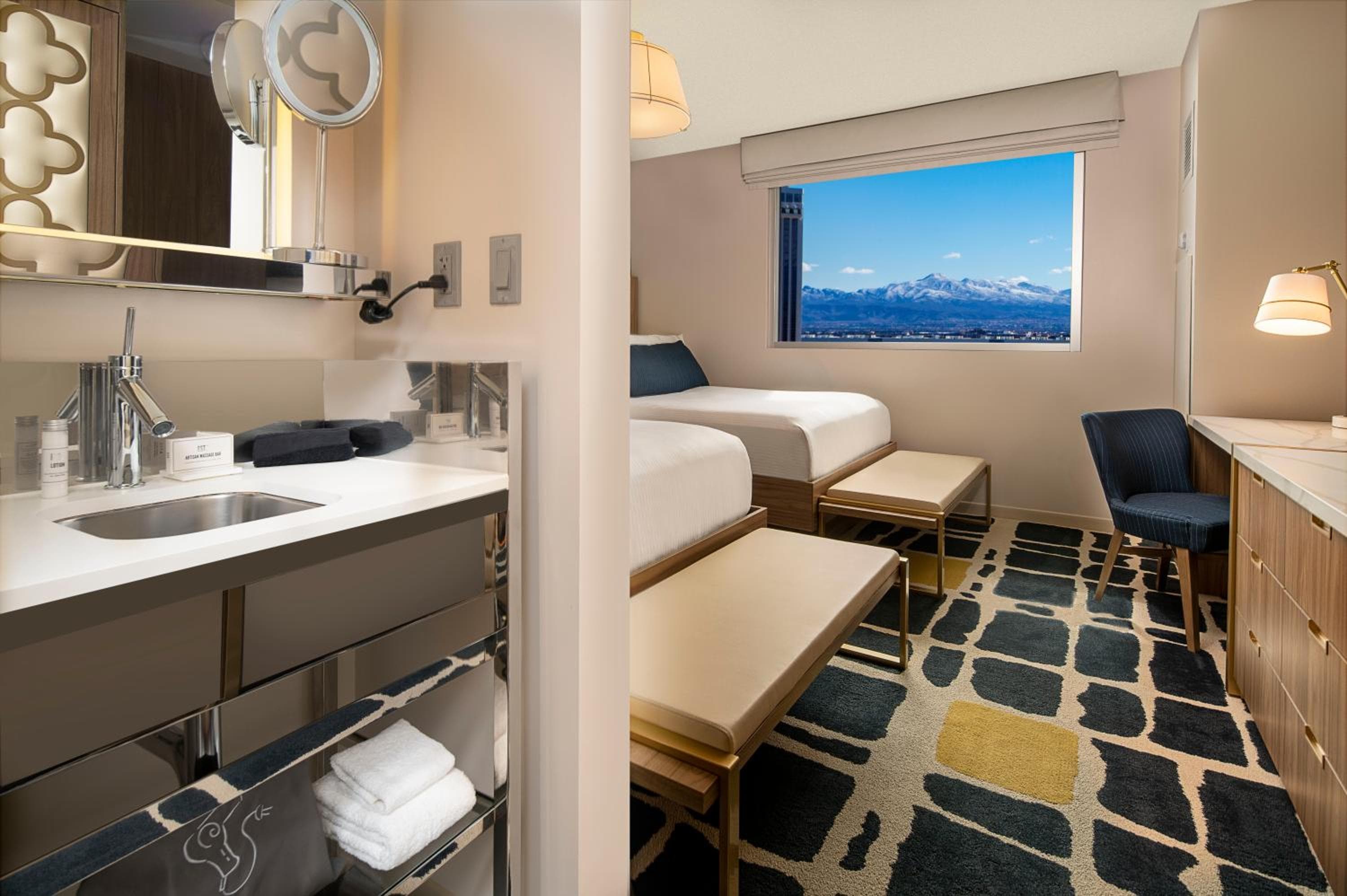 SAHARA Las Vegas — 26