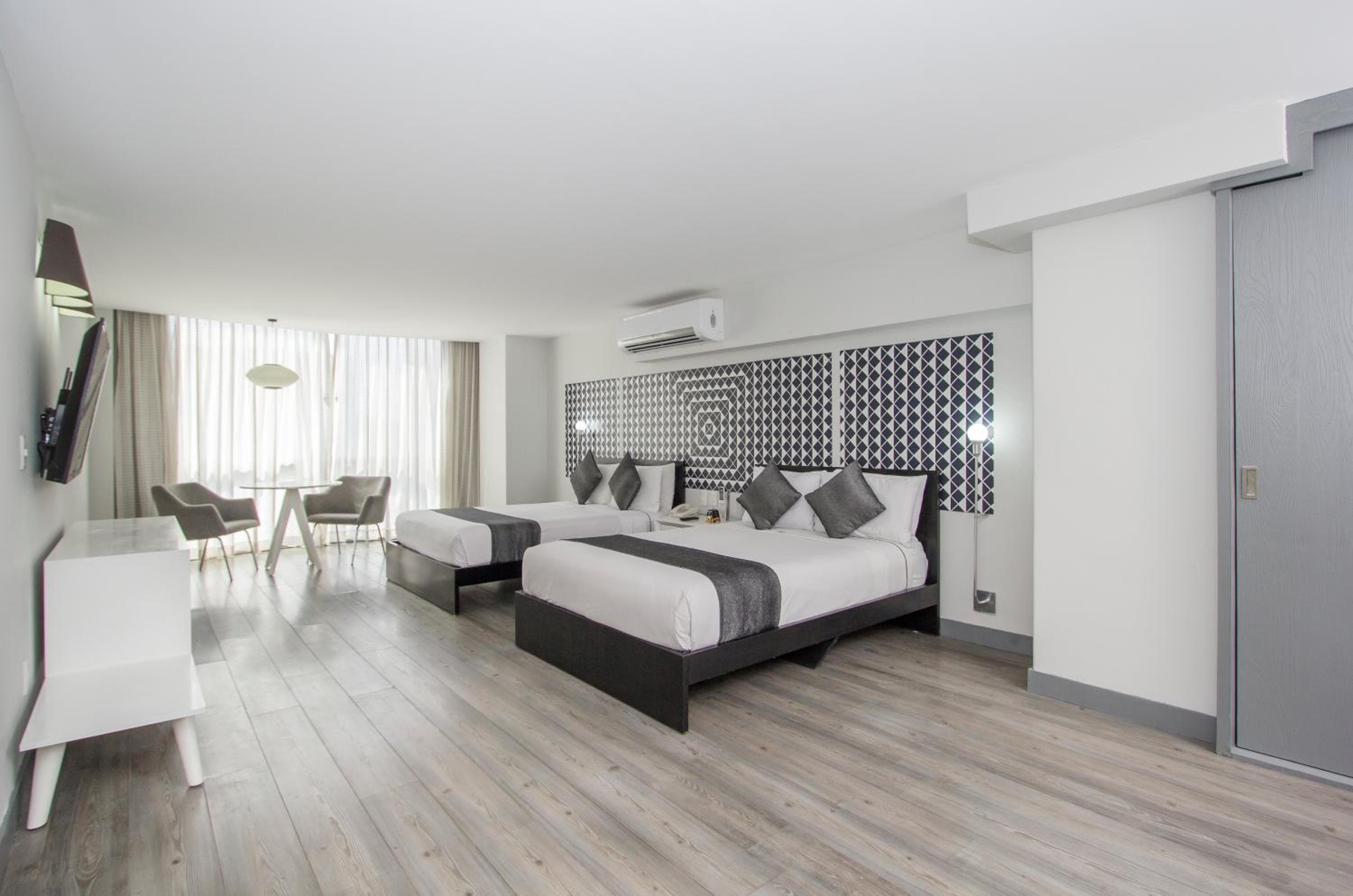 Hotel El Ejecutivo an der Reforma Avenue — 29