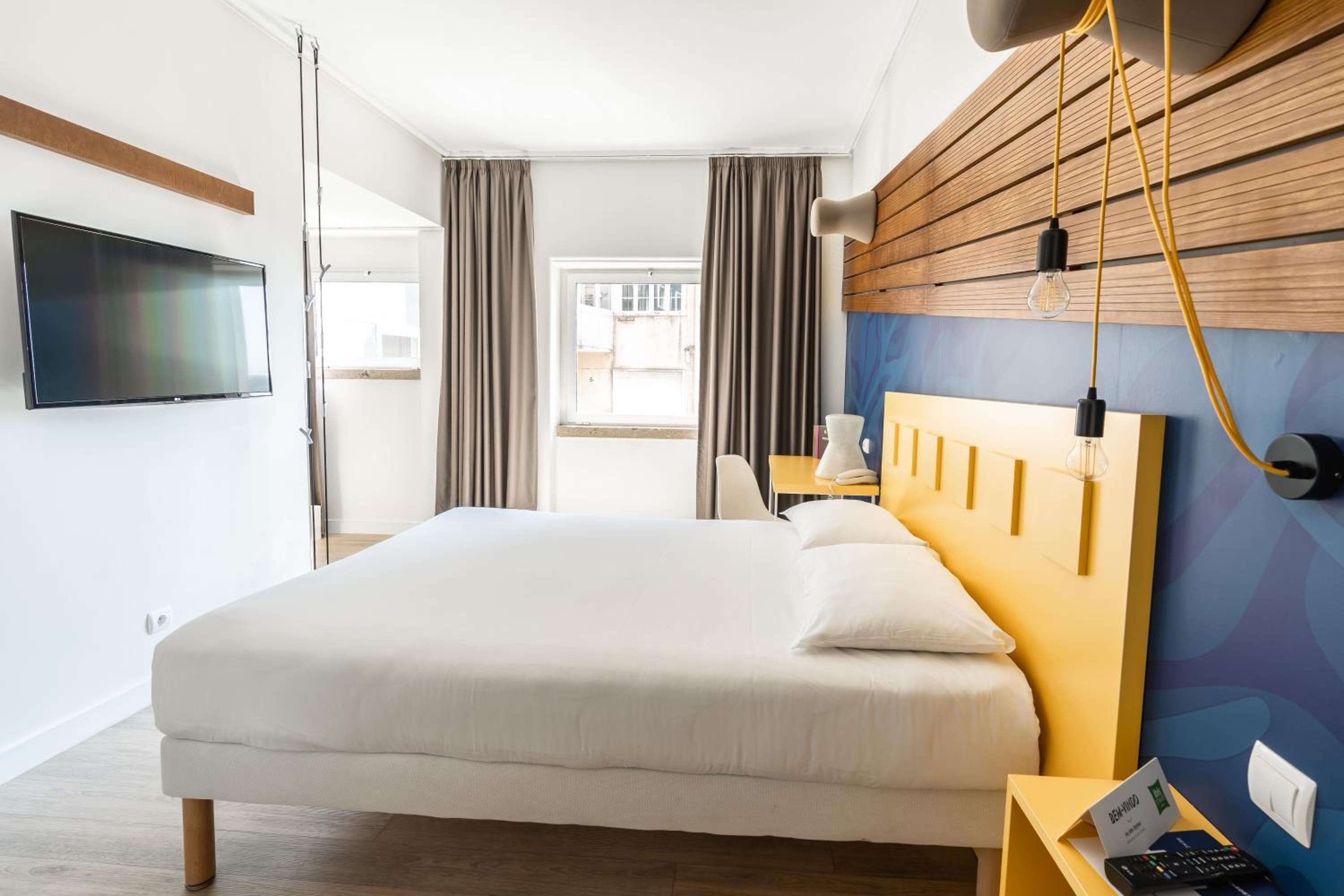 Ibis Styles Lisboa Centro Liberdade NE — 24