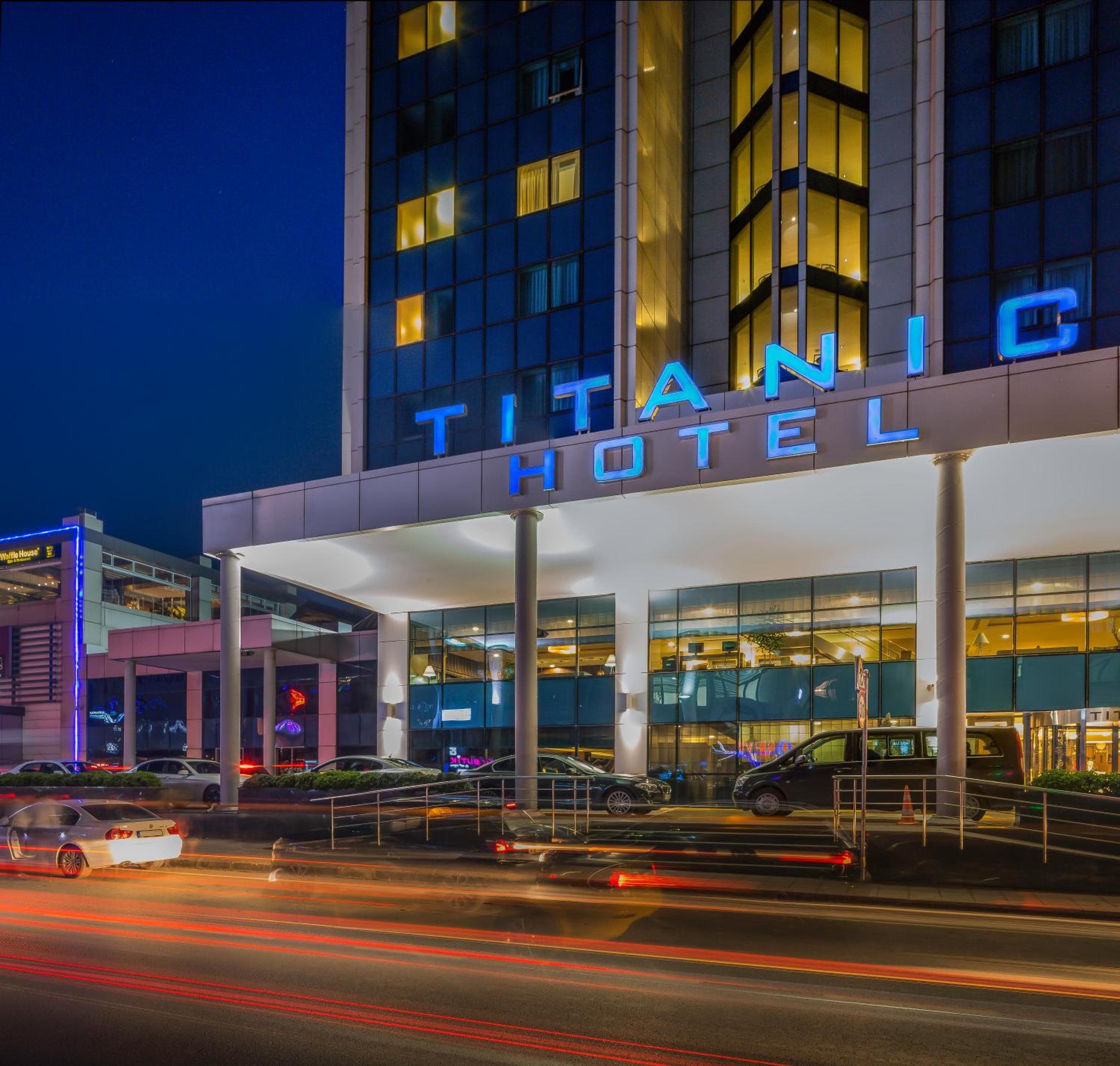 Titanic Port Bakirkoy — 12