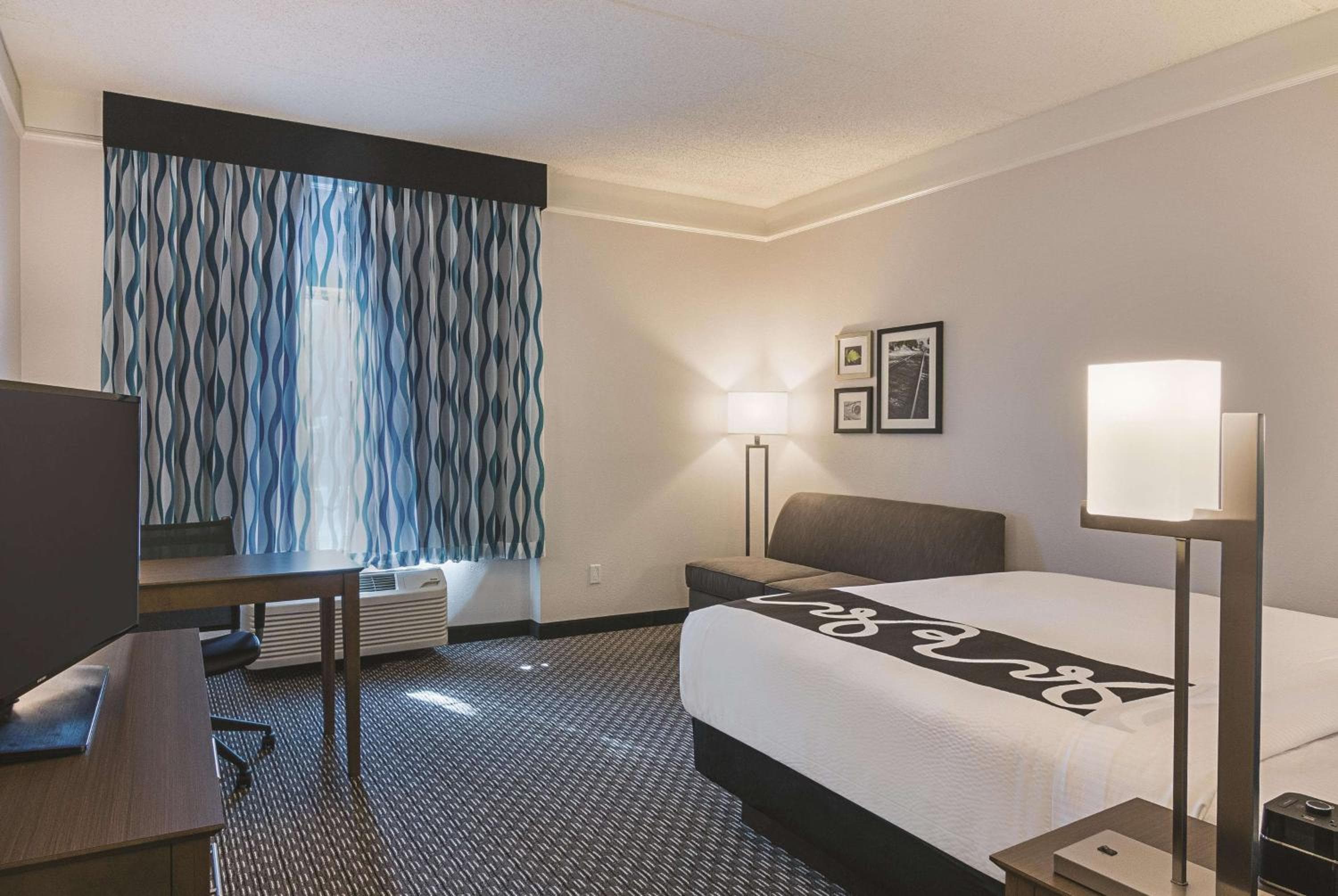 La Quinta by Wyndham Orlando UCF — 20