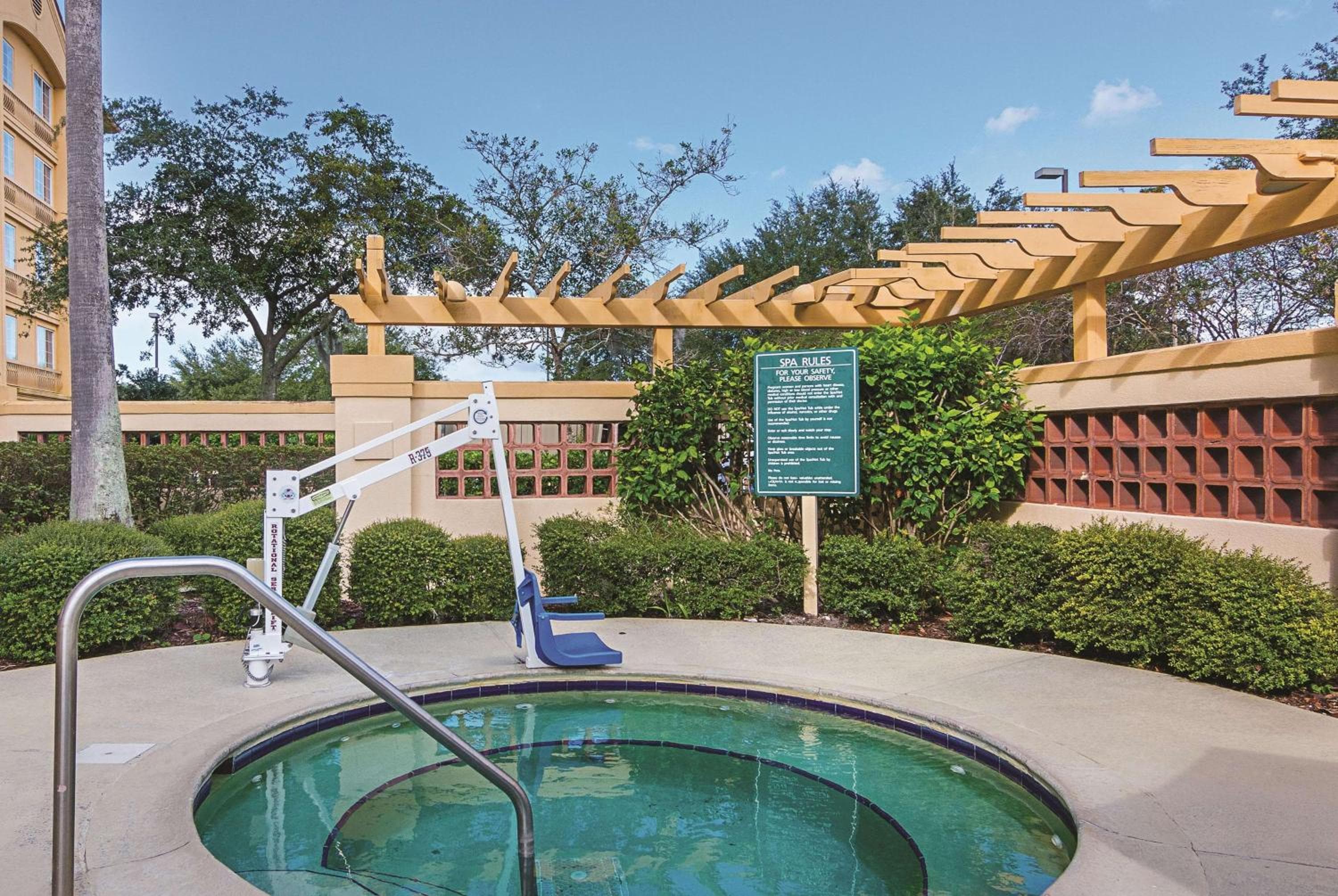 La Quinta by Wyndham Orlando Airport - On Property Food Trucks & Free Airport Shuttle! — 17