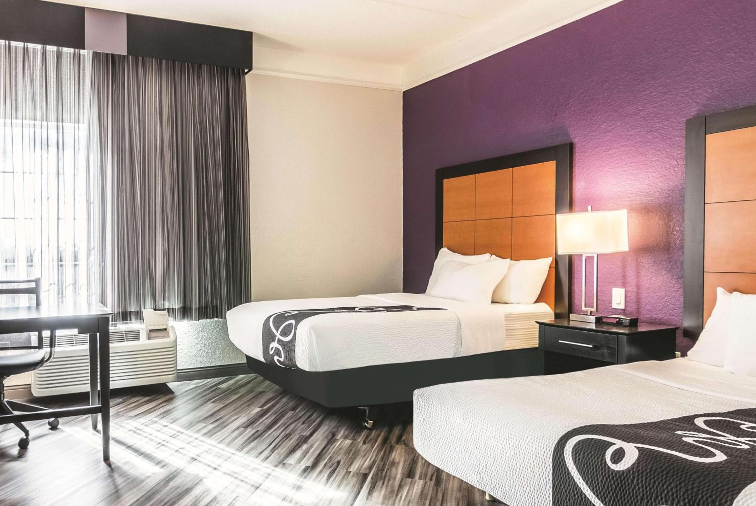 La Quinta by Wyndham Orlando Airport - On Property Food Trucks & Free Airport Shuttle! — 21