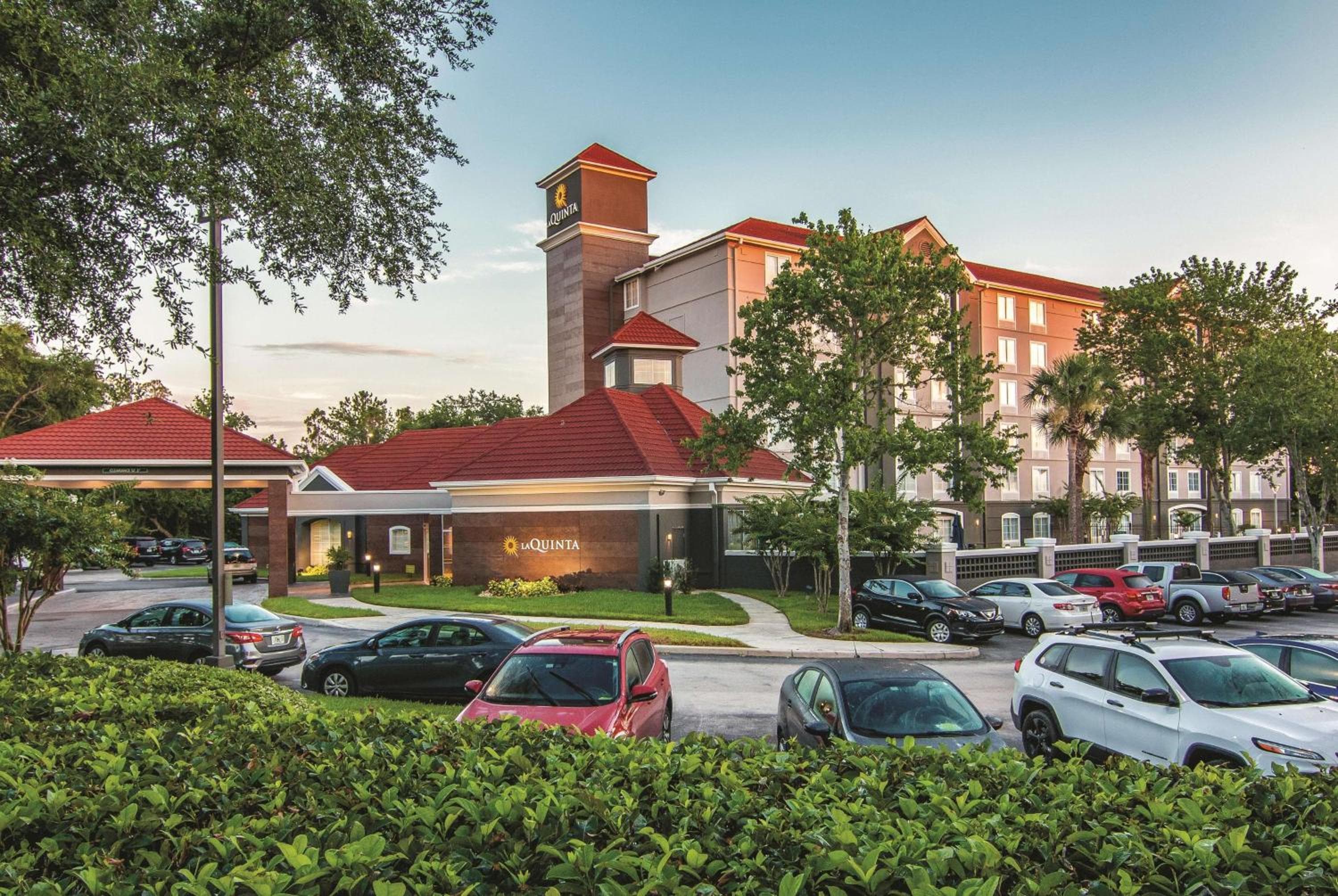 La Quinta by Wyndham Orlando UCF — 1
