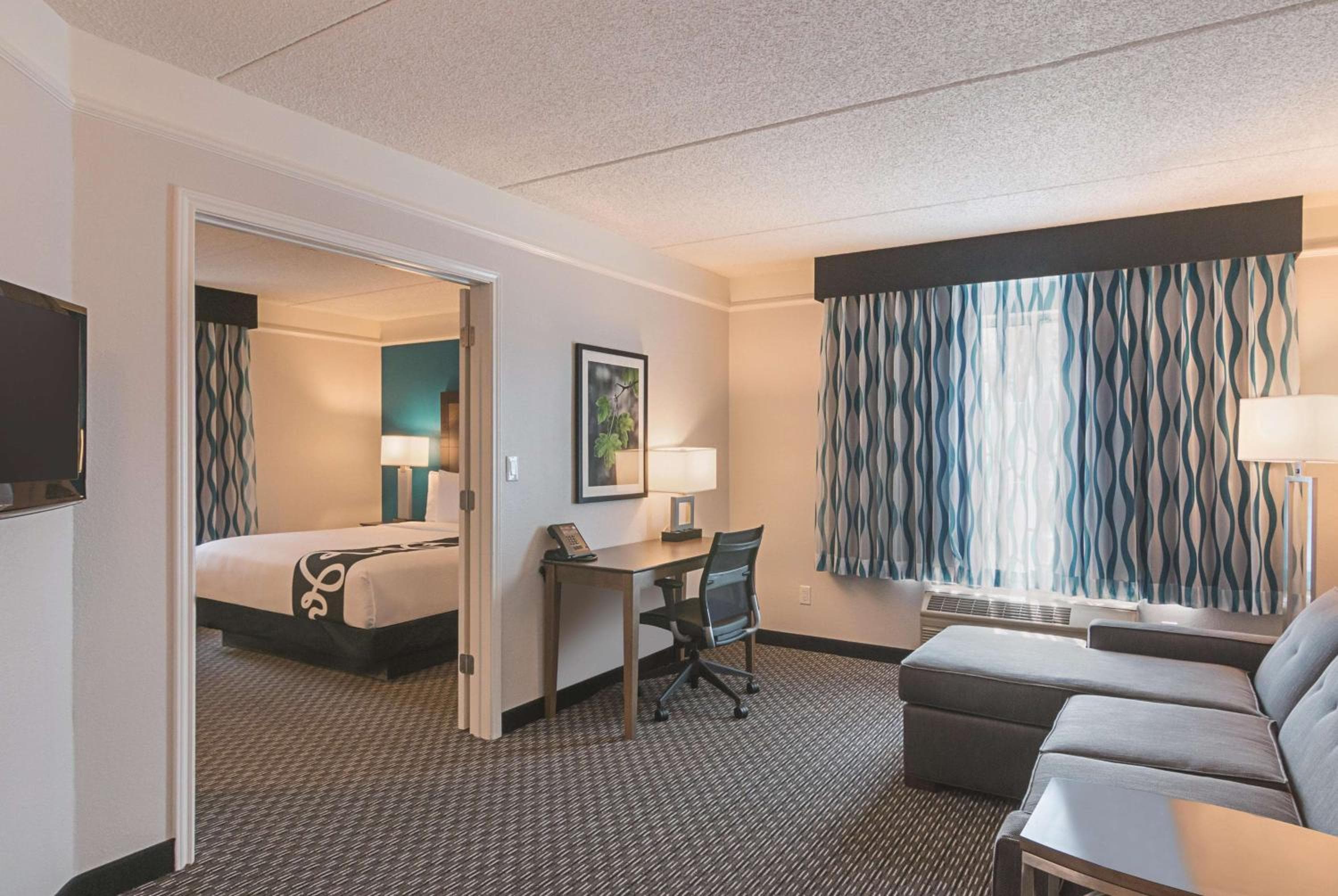 La Quinta by Wyndham Orlando UCF — 8