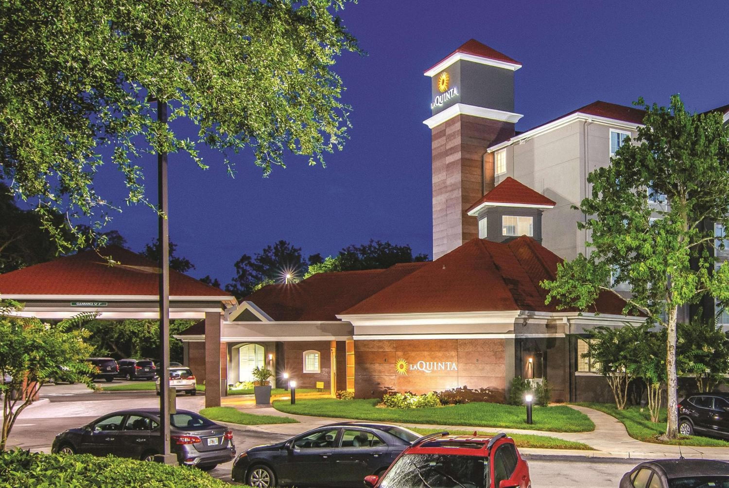 La Quinta by Wyndham Orlando UCF — 7