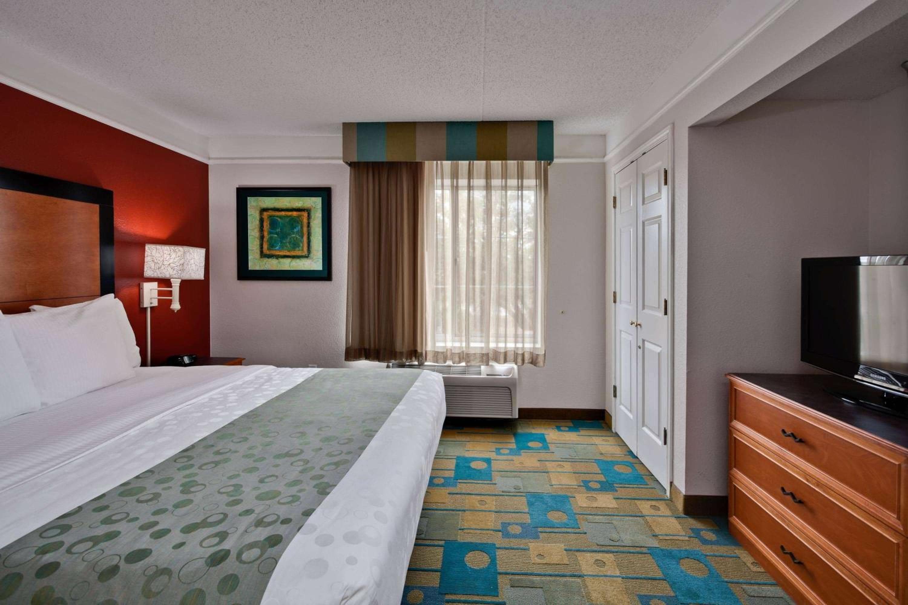 La Quinta by Wyndham USF (Near Busch Gardens) — 18
