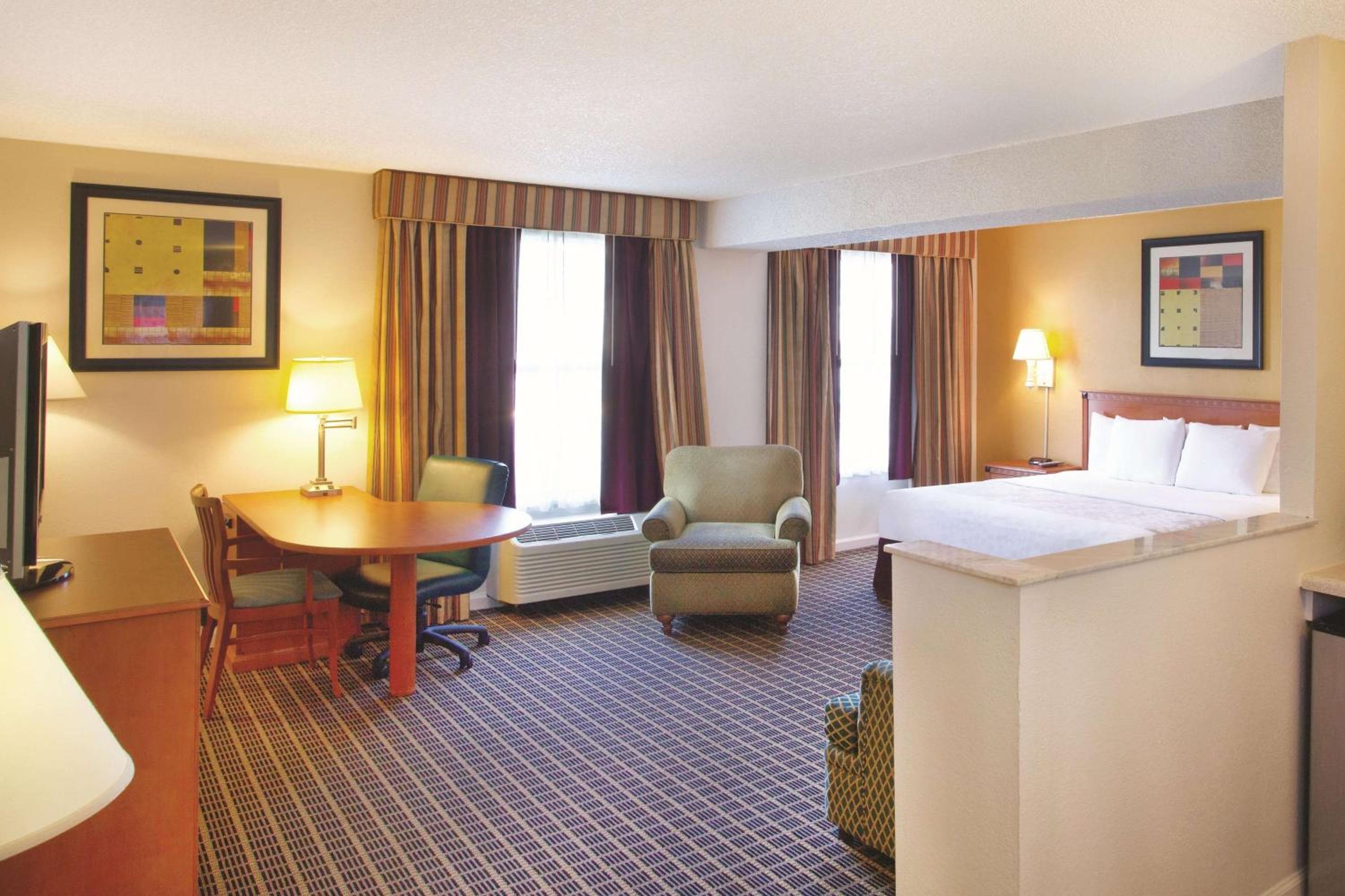 La Quinta Inn by Wyndham Orlando International Drive North — 25