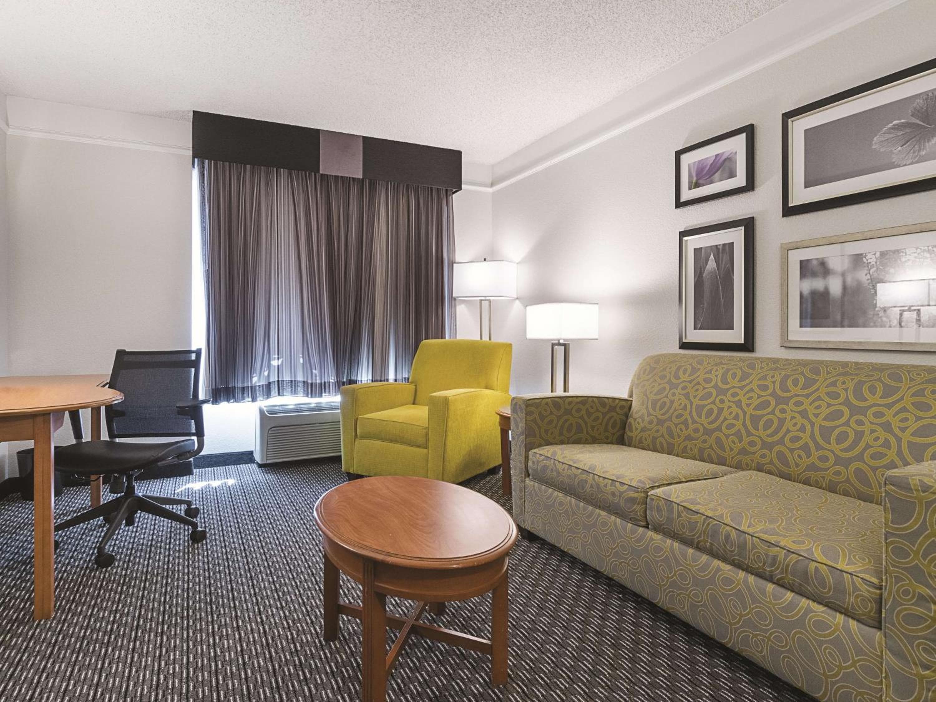 La Quinta by Wyndham Miami Airport East — 26