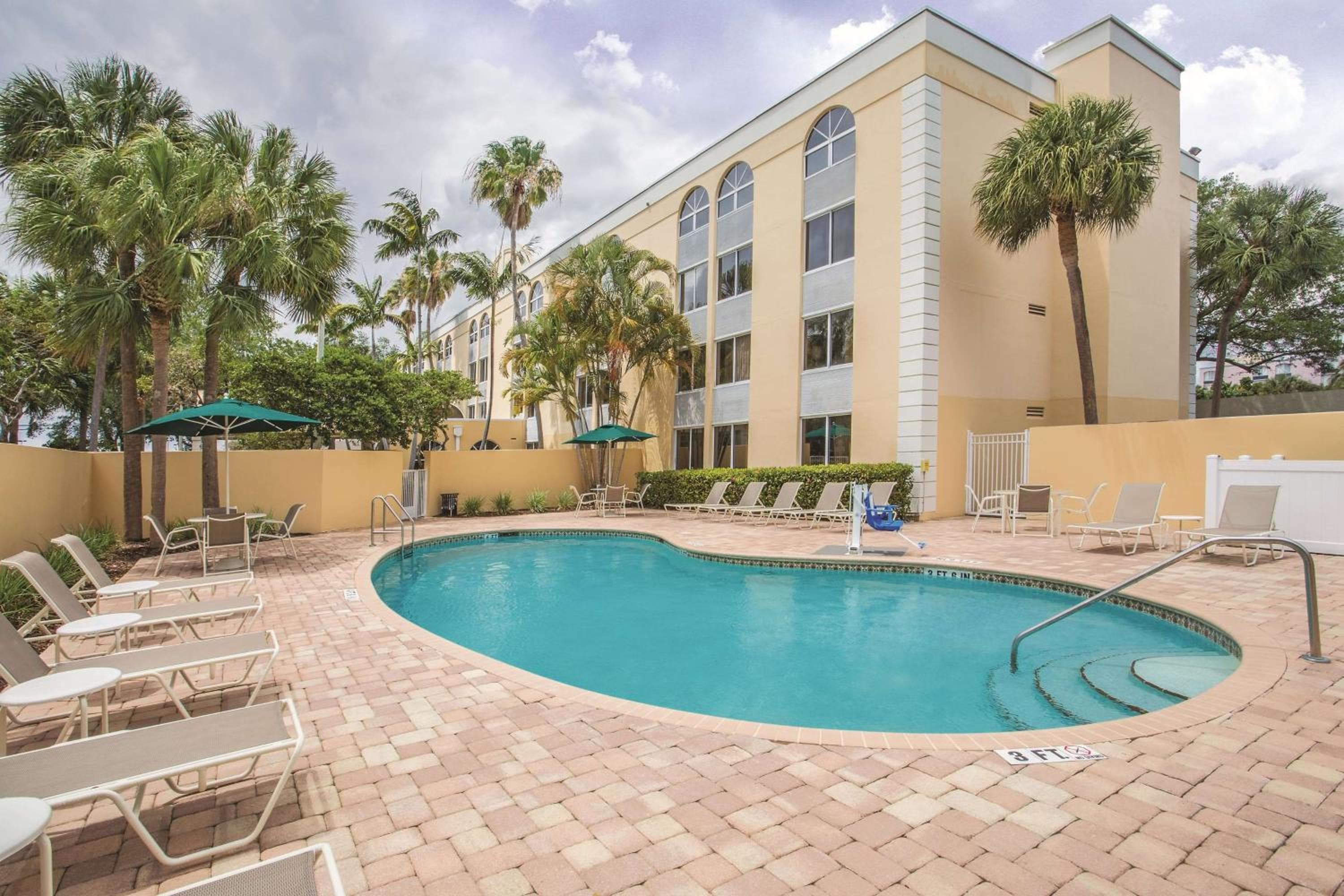 La Quinta by Wyndham Fort Lauderdale Tamarac — 5