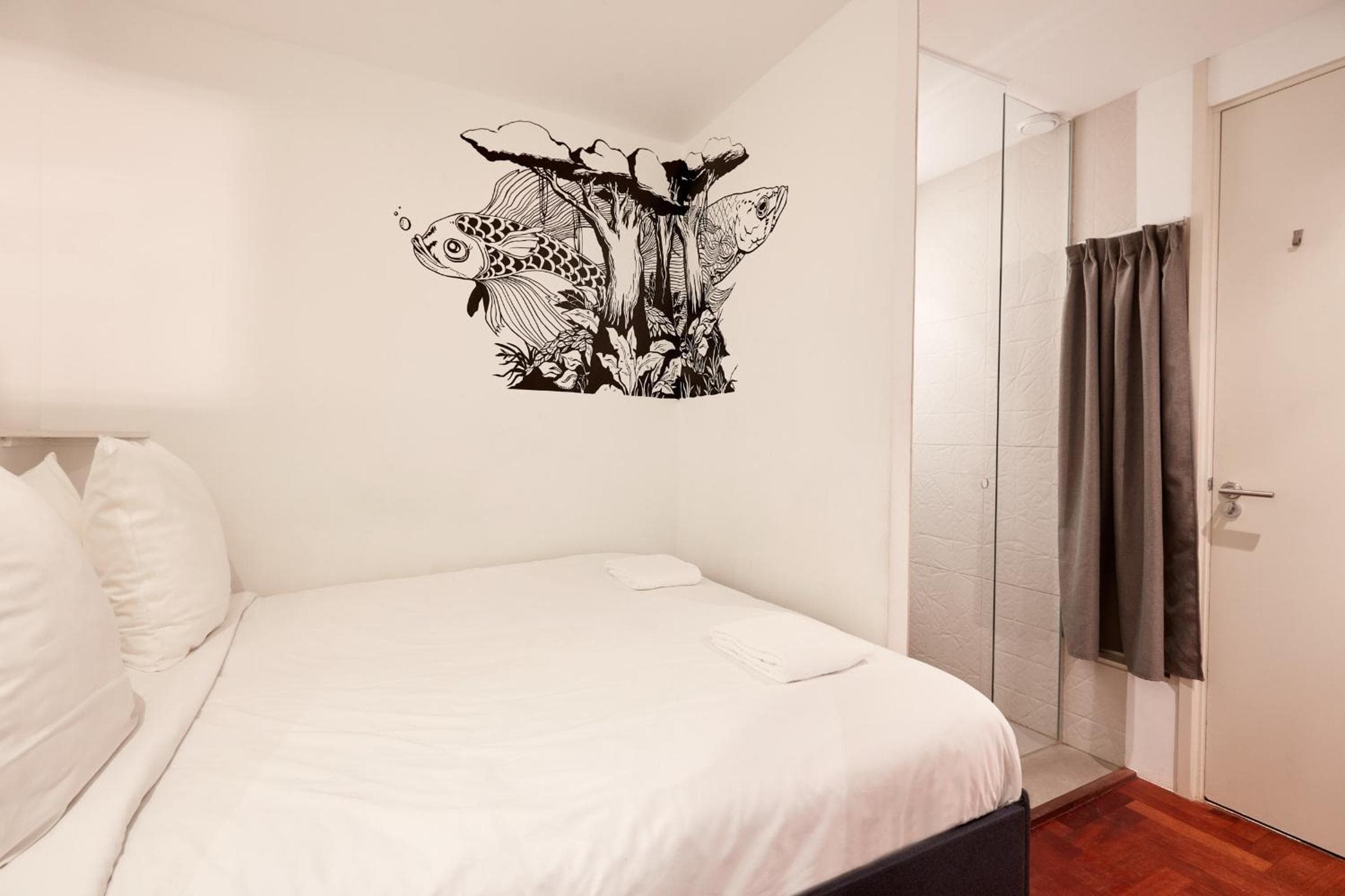 Hotel Not Hotel Amsterdam — 4