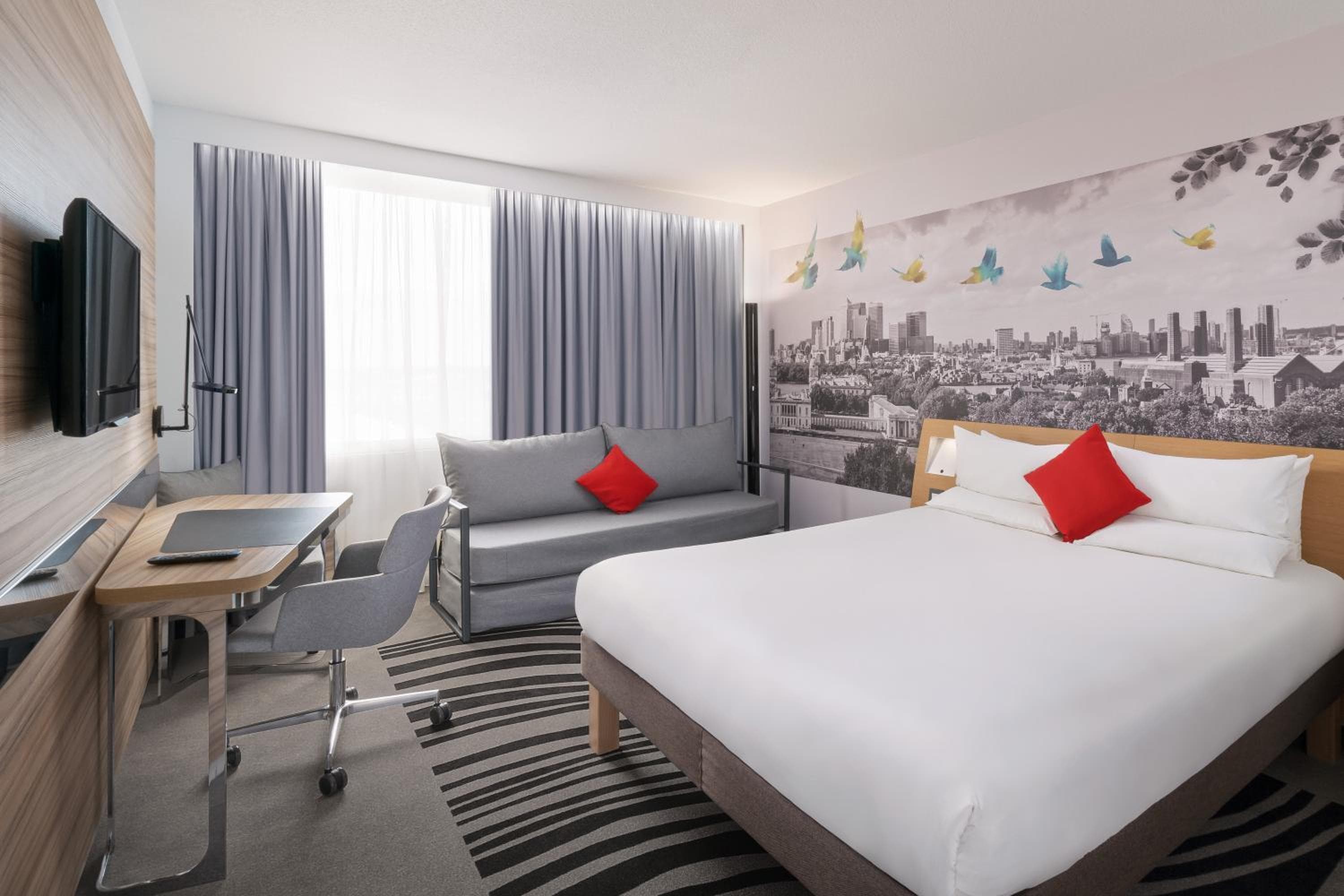 Novotel London Excel — 14