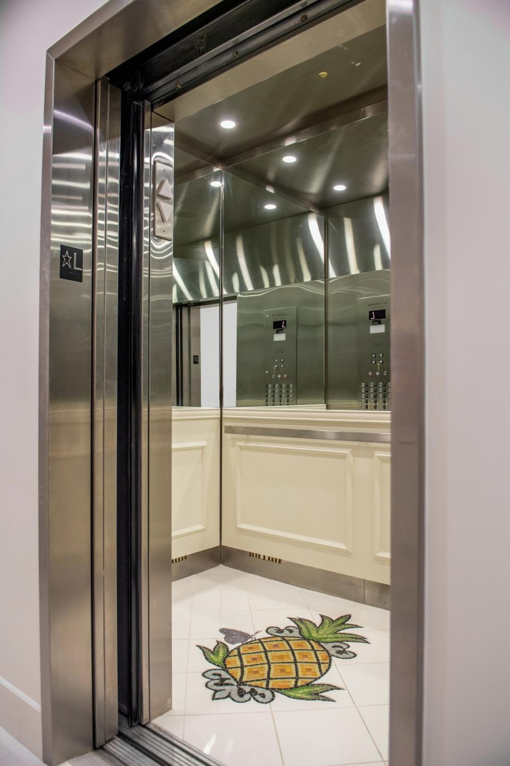 Staypineapple, un hotel artístico, Midtown Nueva York — 29