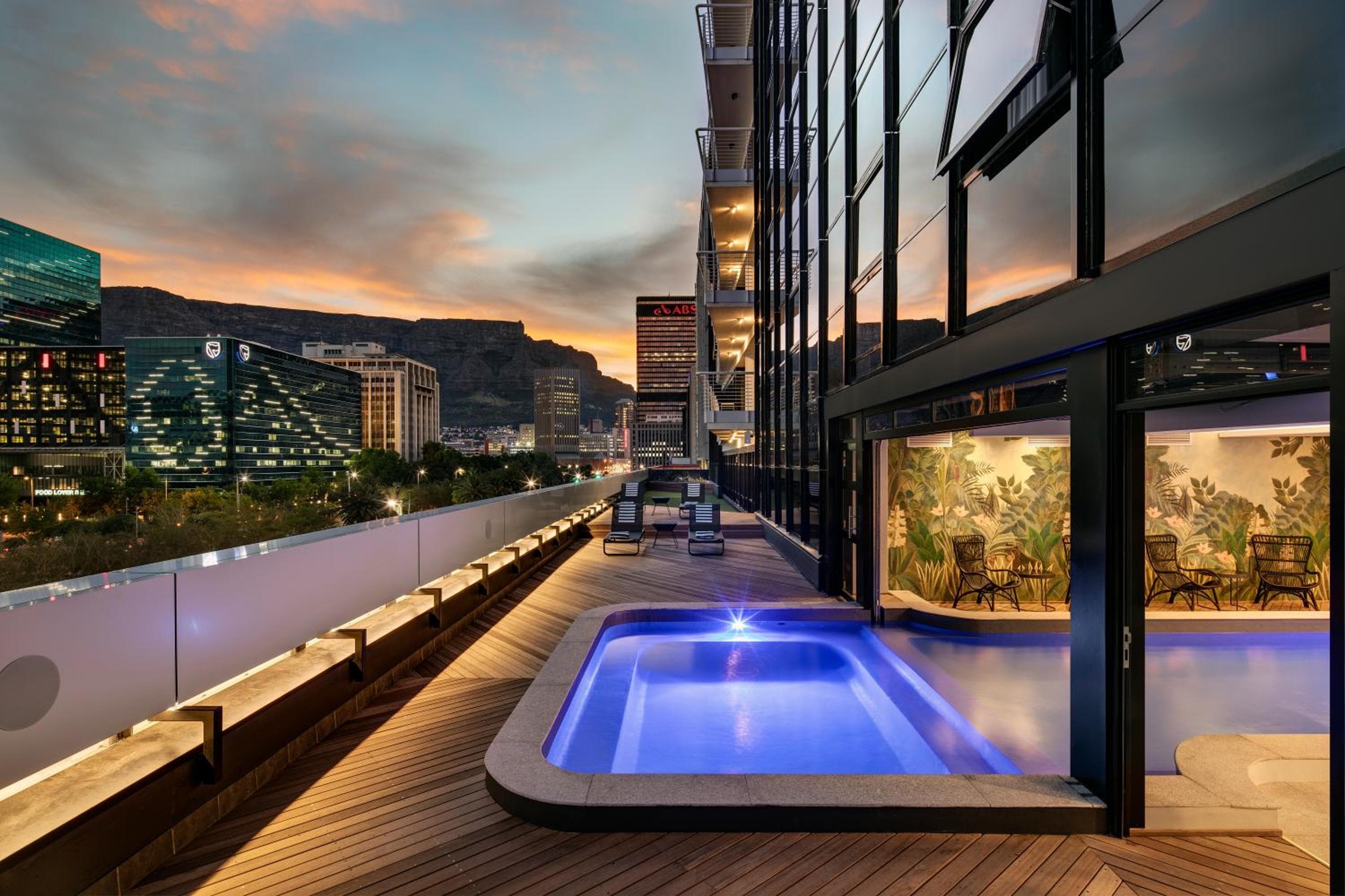 The Onyx Apartment Hotel by NEWMARK hotel, 57 Heerengracht Street, Cape Town, South Africa — photo 7
