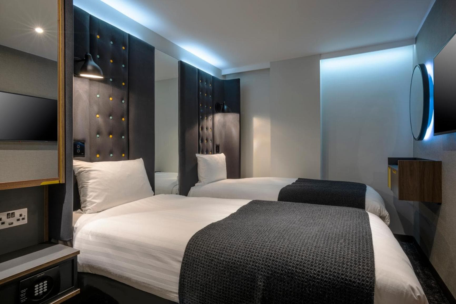 Hotel Point A London Liverpool Street — 20