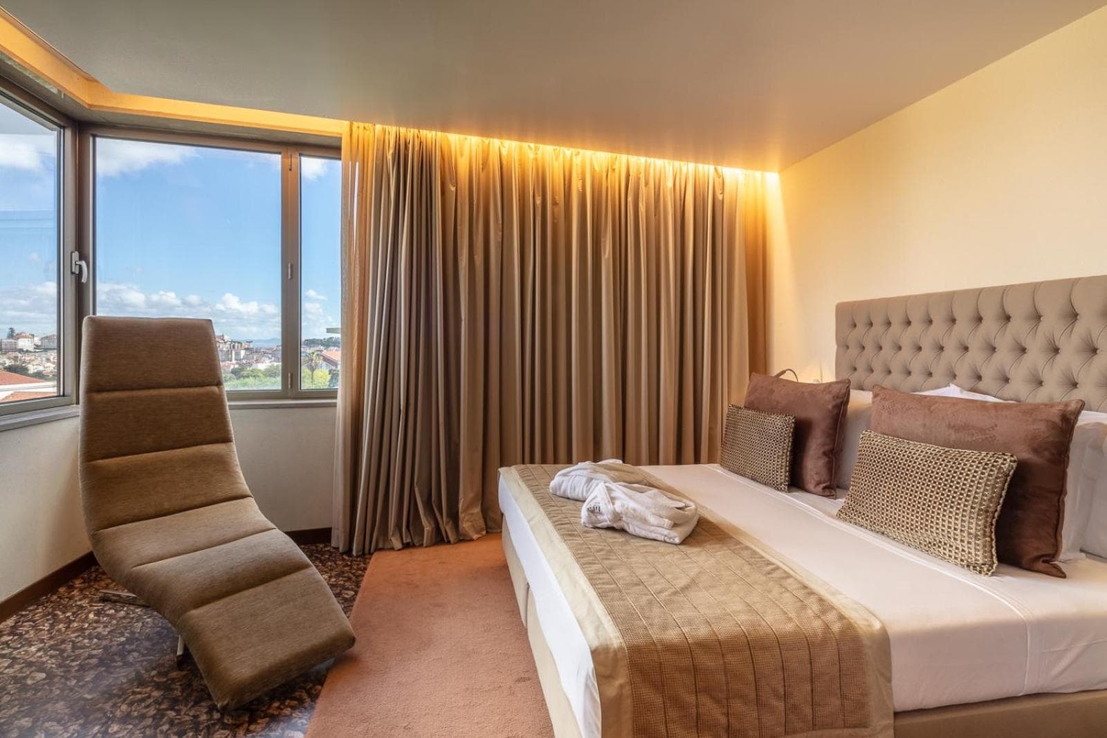 NEYA Lissabon Hotel — 3