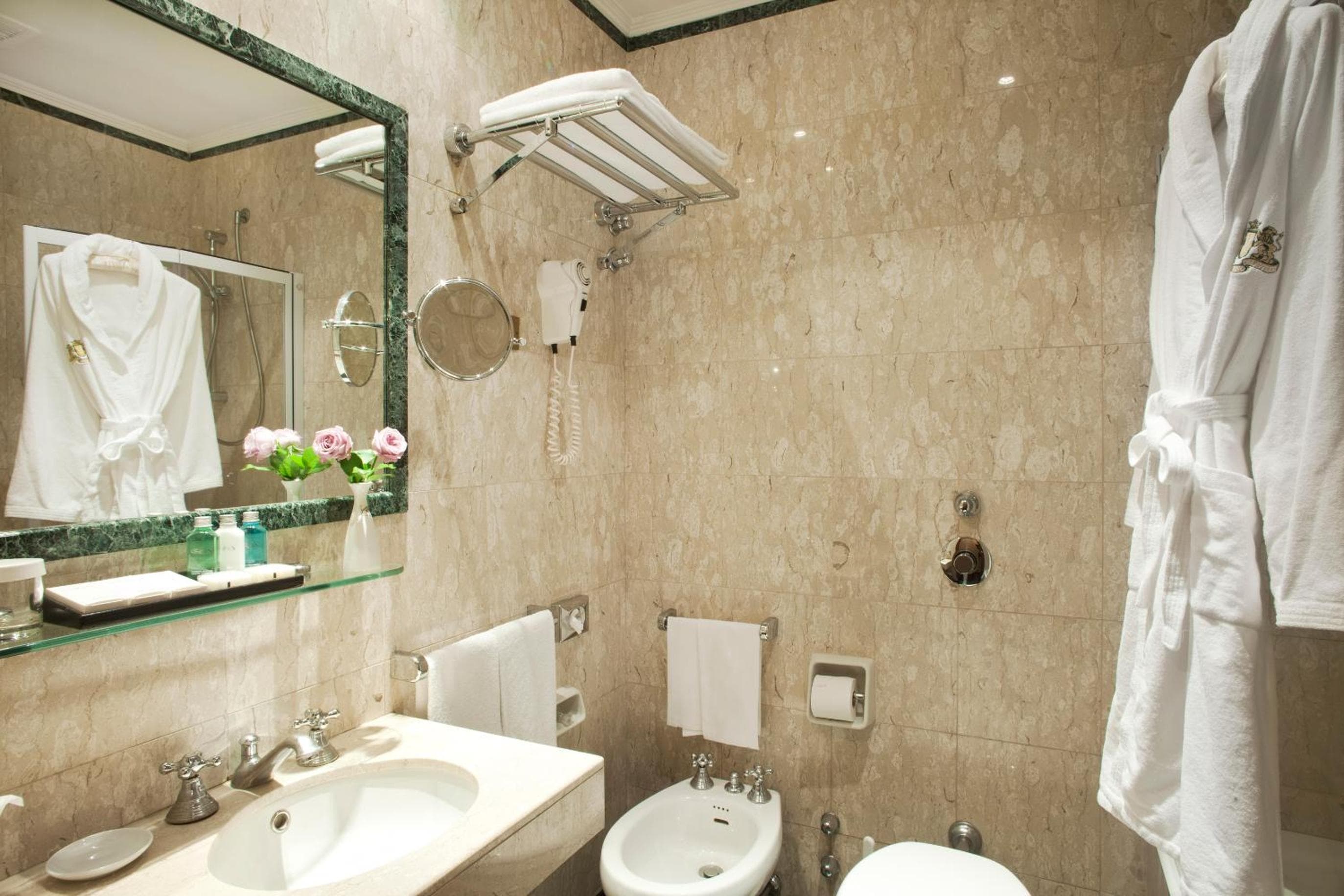 Hotel Sina De La Ville — 8
