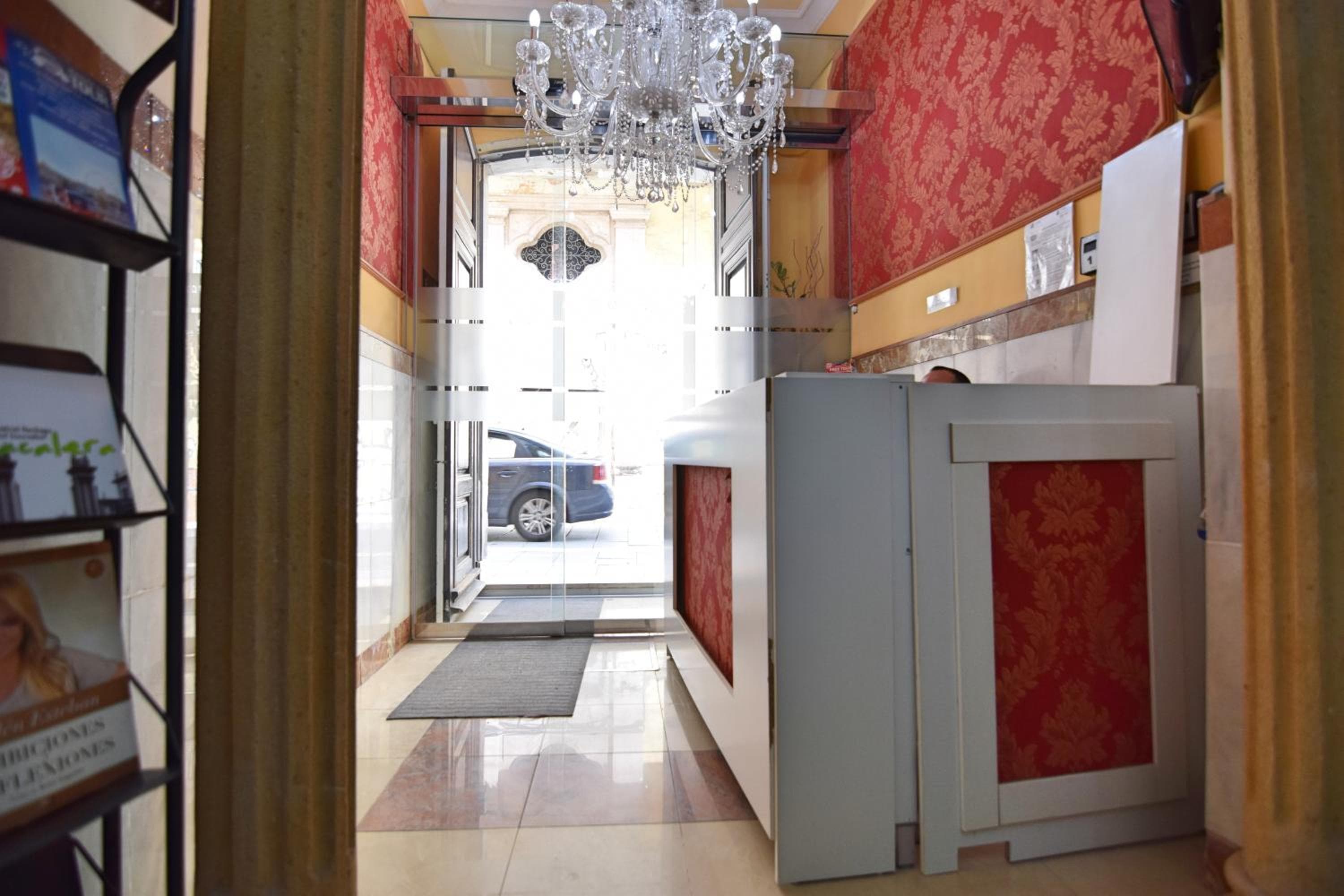 Apartamentos Marques De La Merced — 12