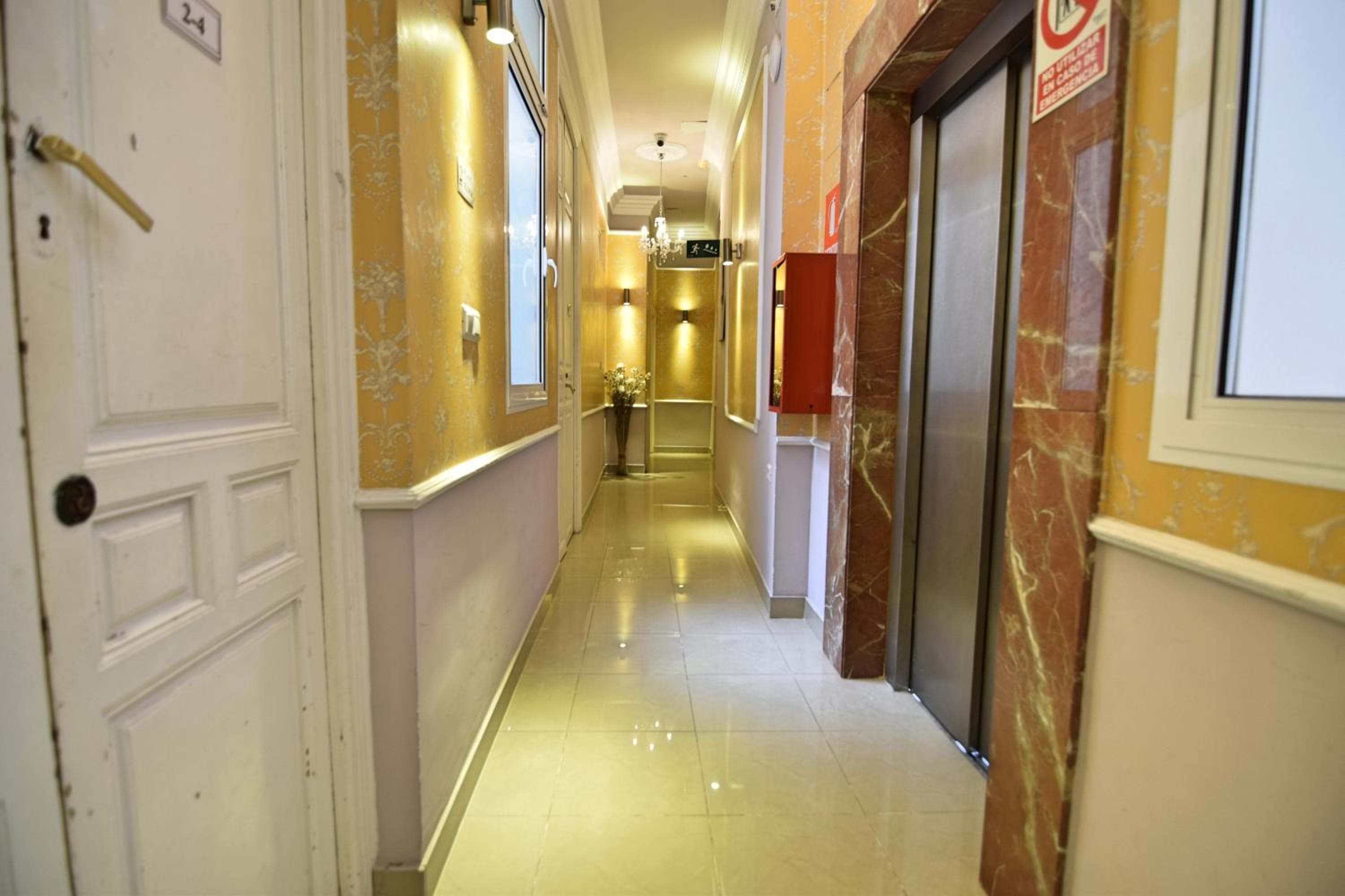 Apartamentos Marques De La Merced — 3