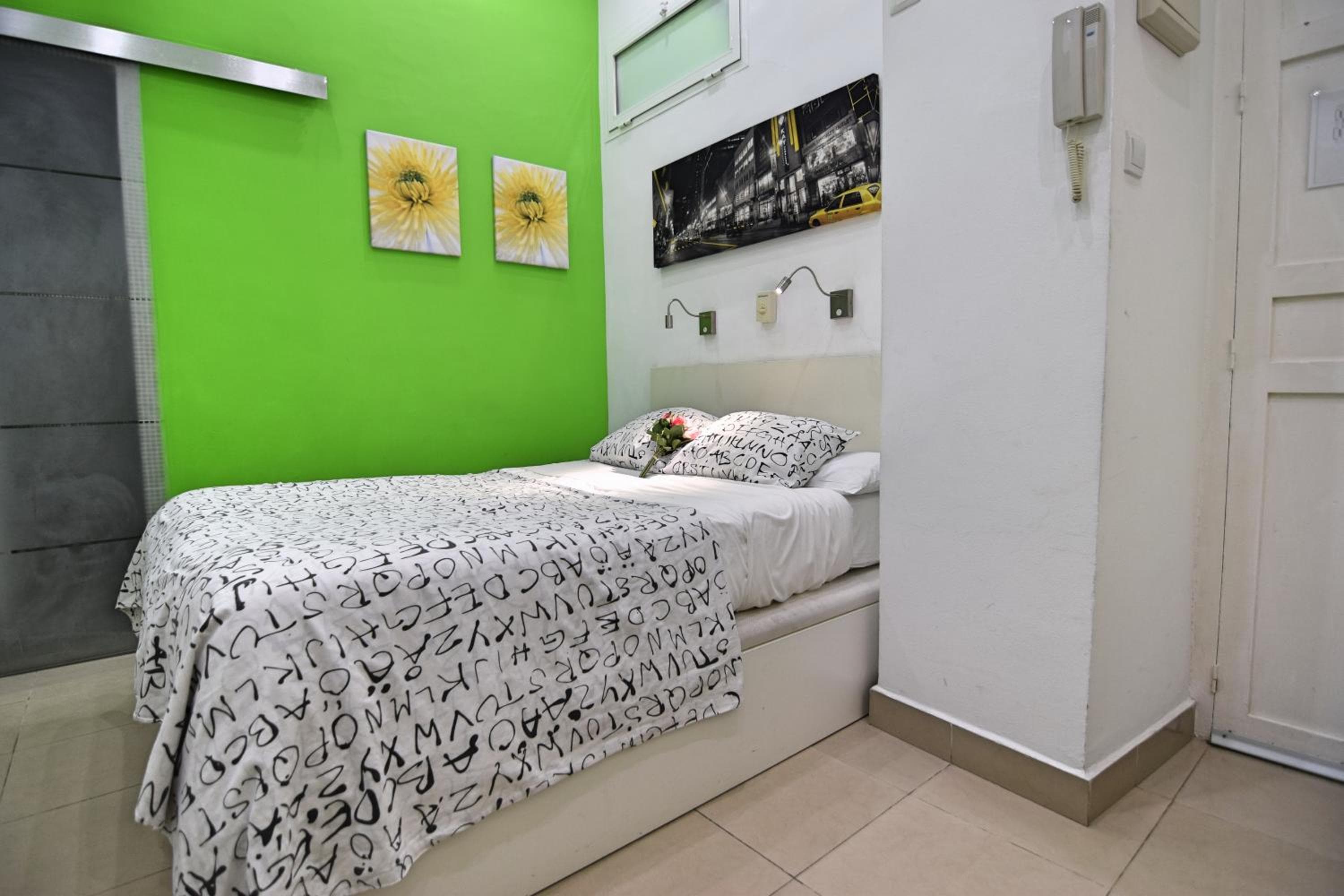 Apartamentos Marques De La Merced — 22