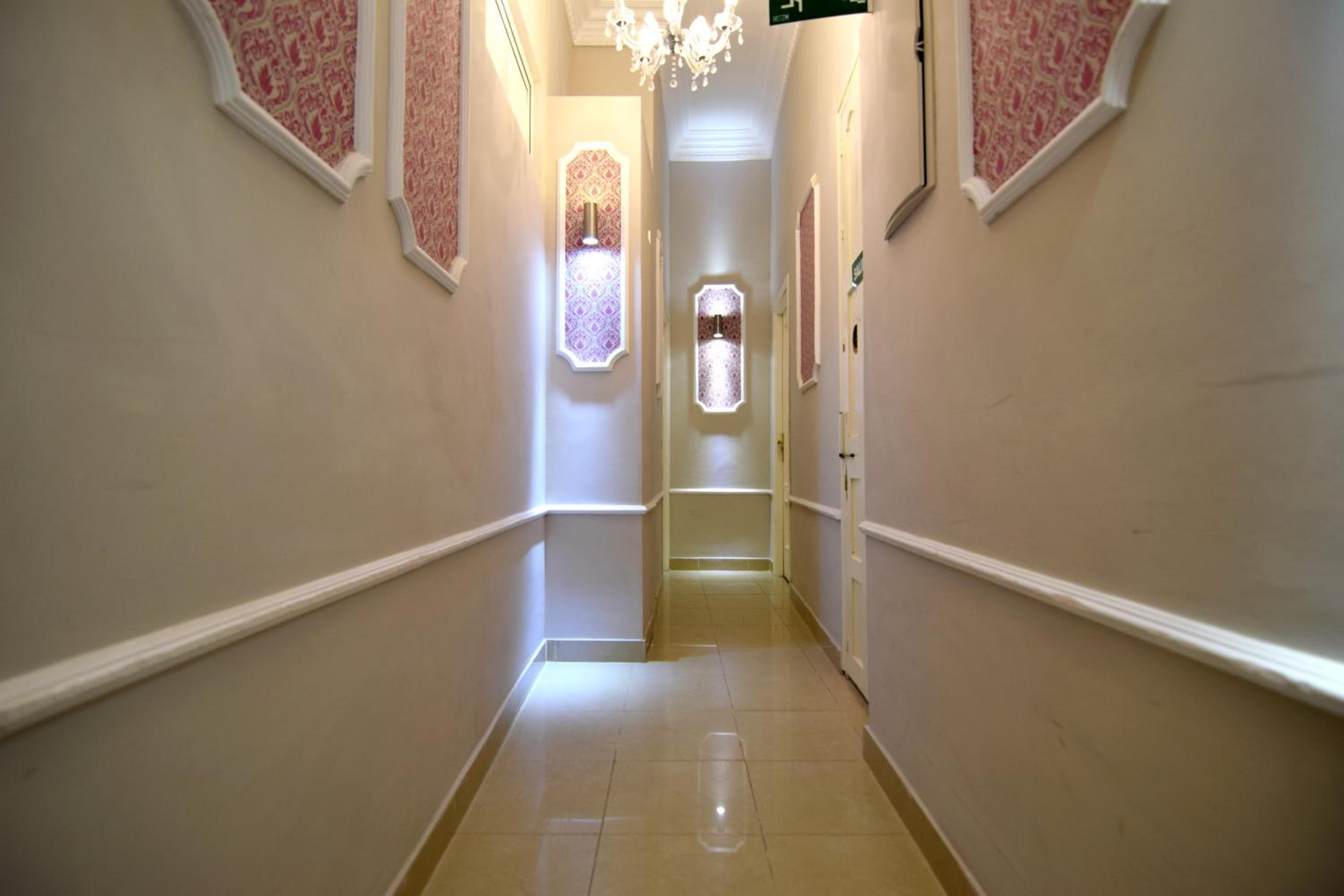 Apartamentos Marques De La Merced — 9