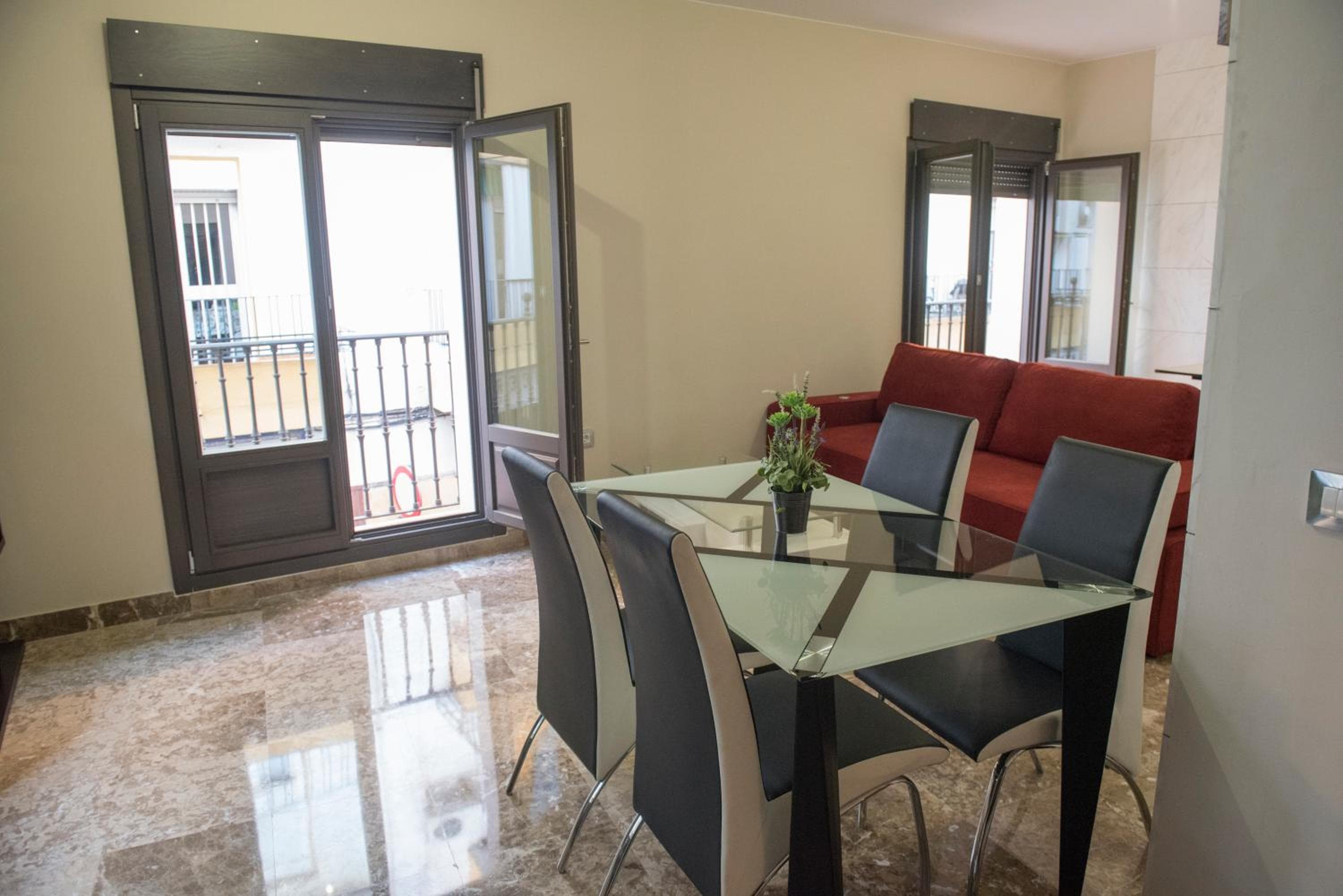 Apartamentos Luxury Puente de Triana — 28