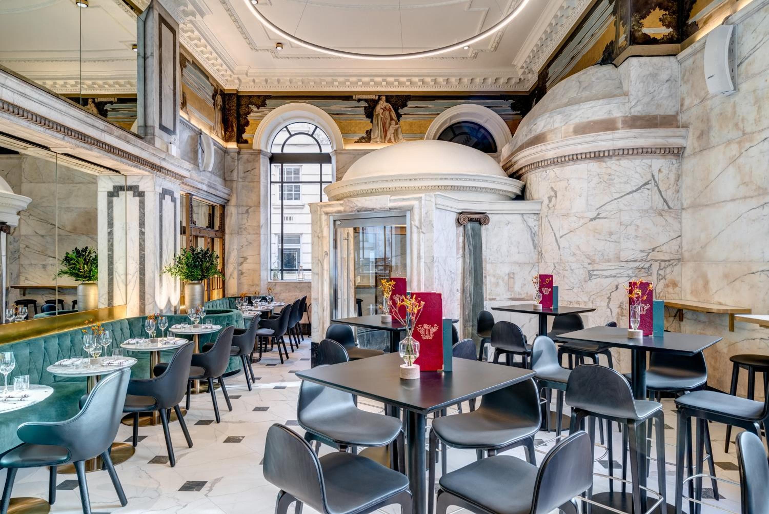 Apex Temple Court Hotel — 4