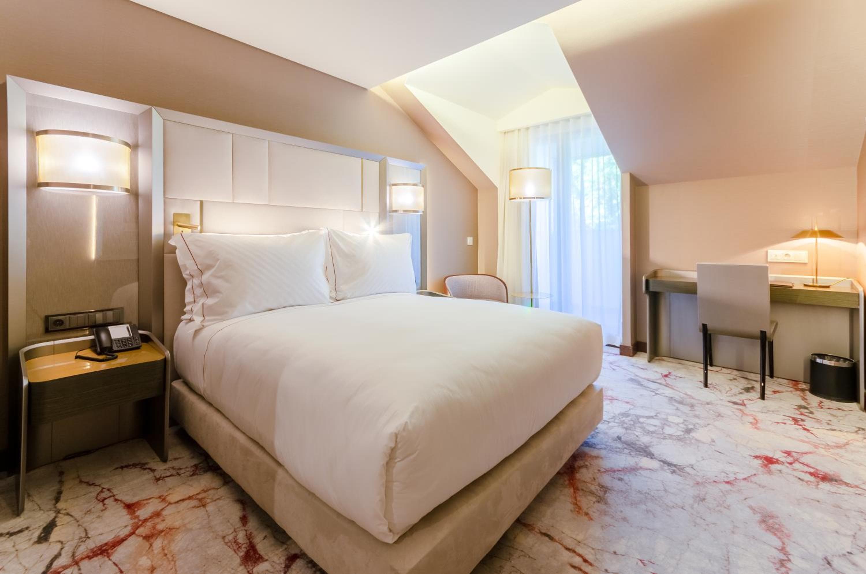 TURIM Boulevard Hotel — 4