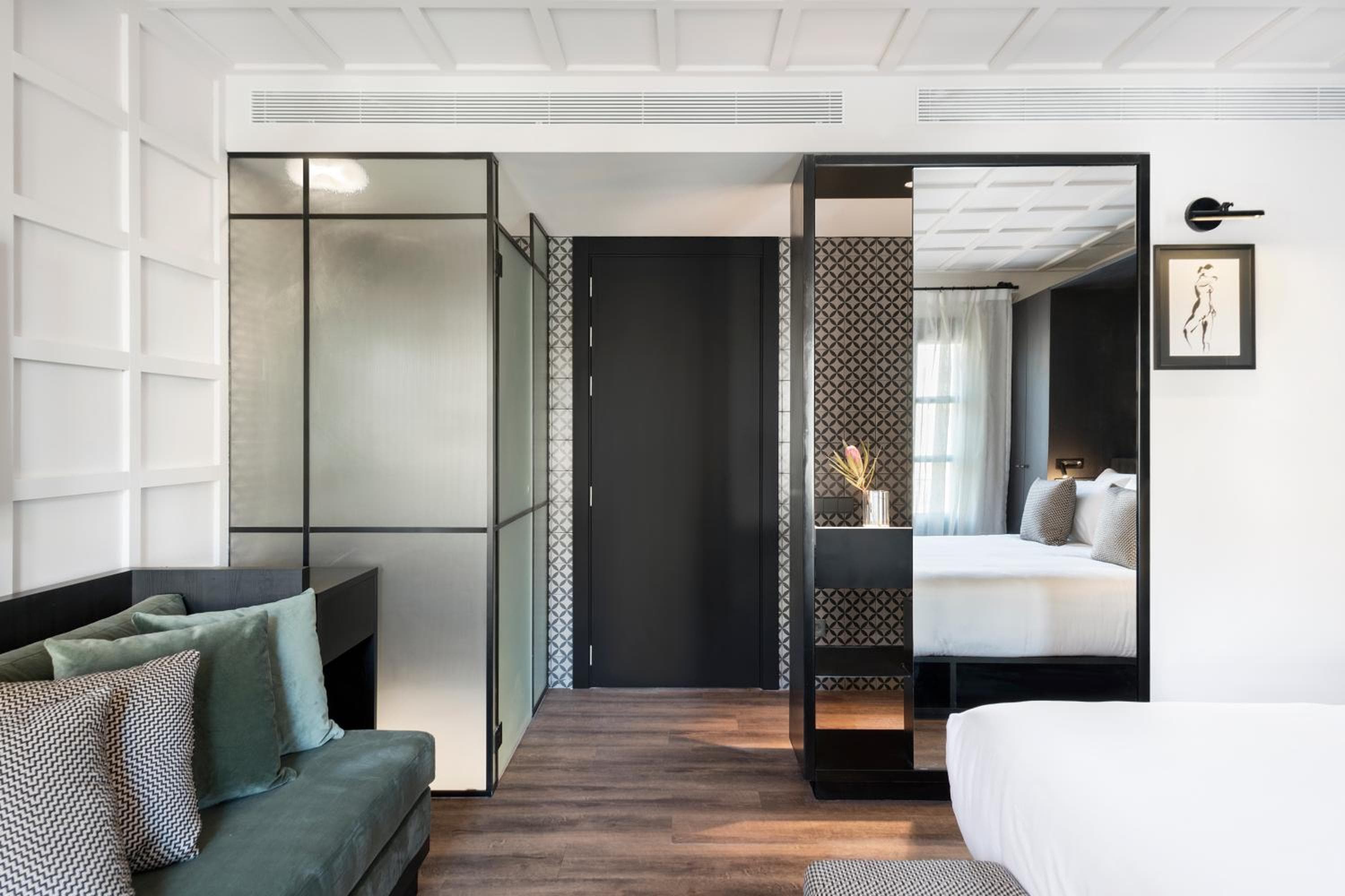 Yurbban Ramblas Boutique Hotel — 28