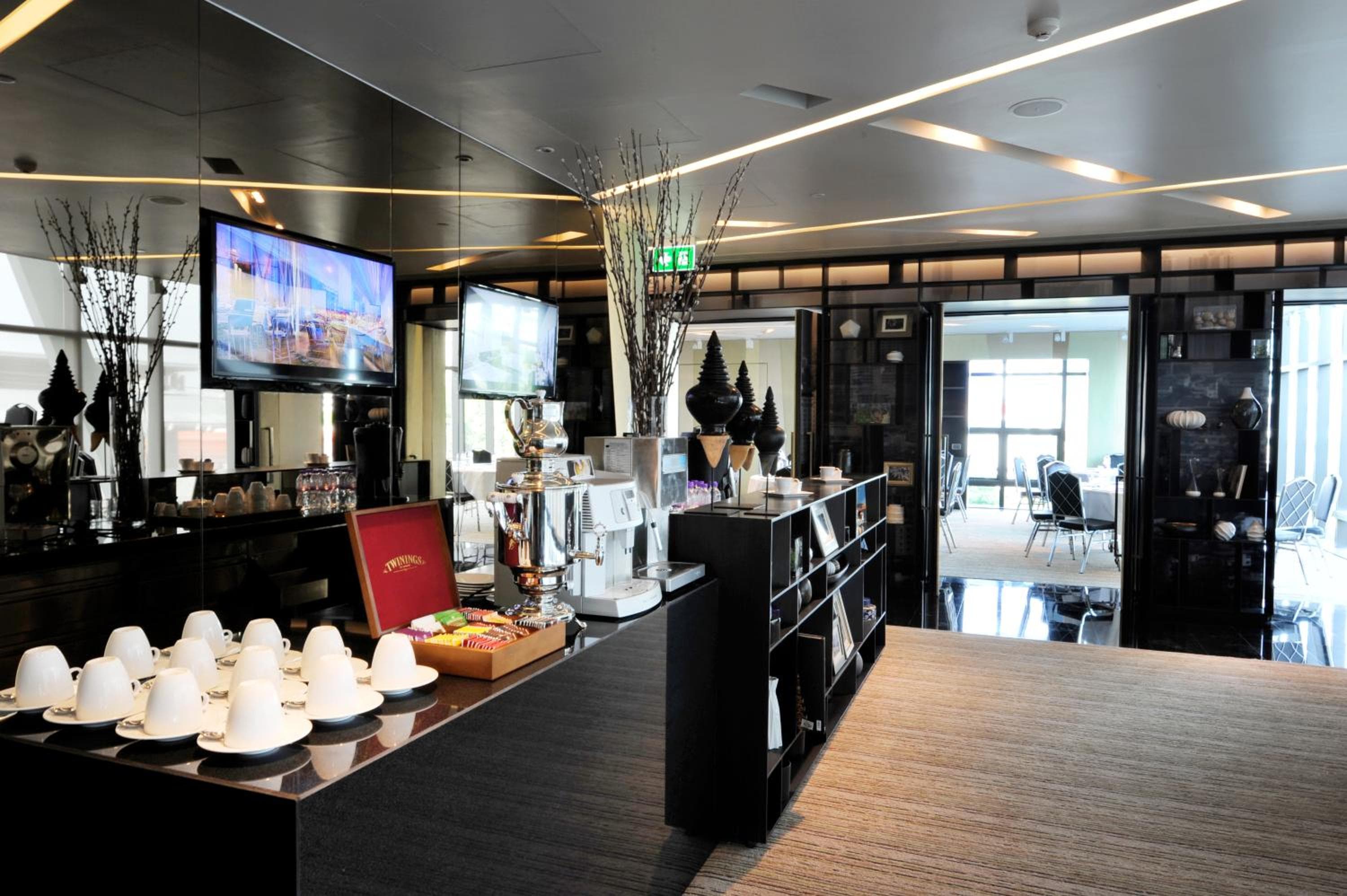 Mode Sathorn Hotel — 25