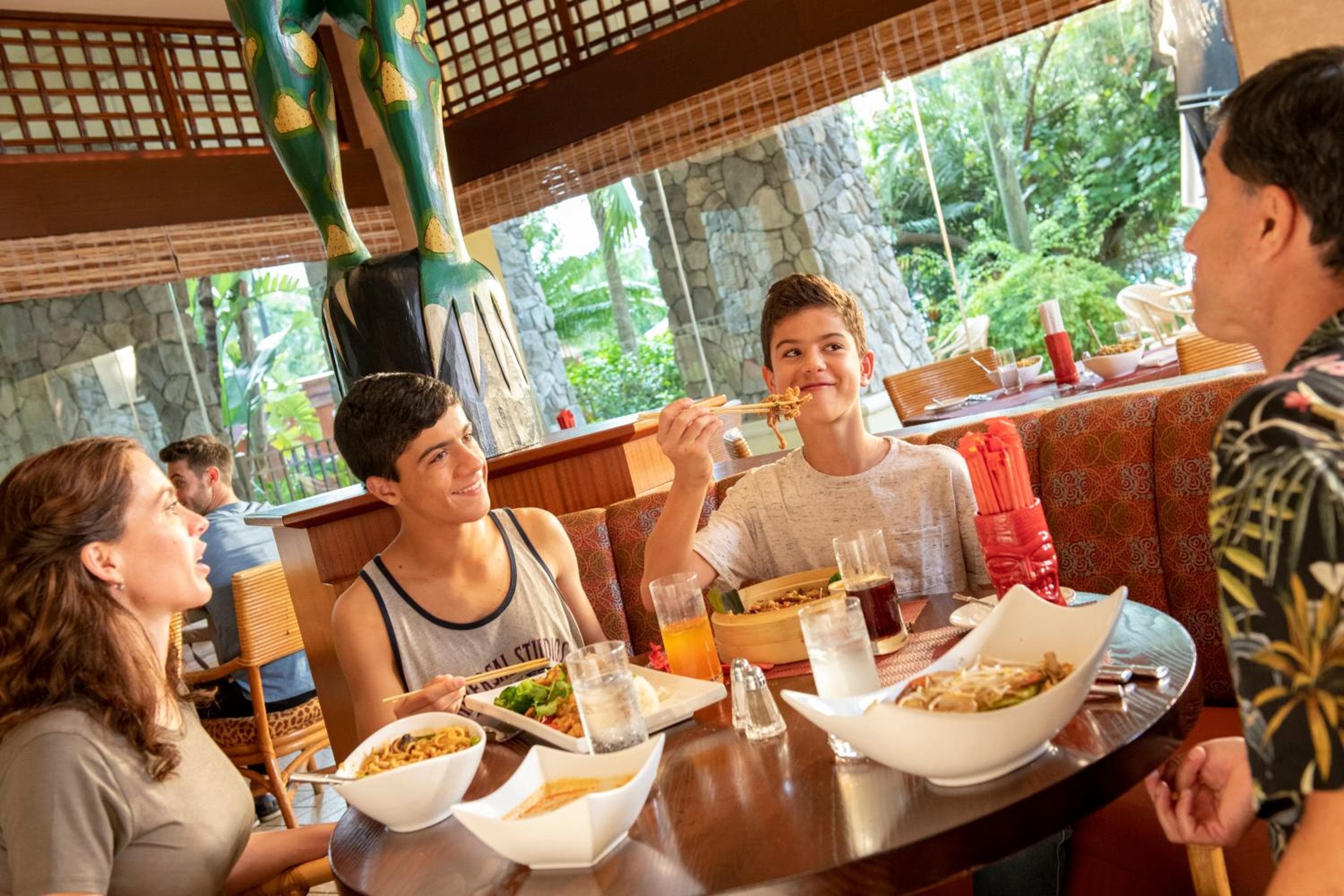 Universal's Loews Royal Pacific Resort — 14