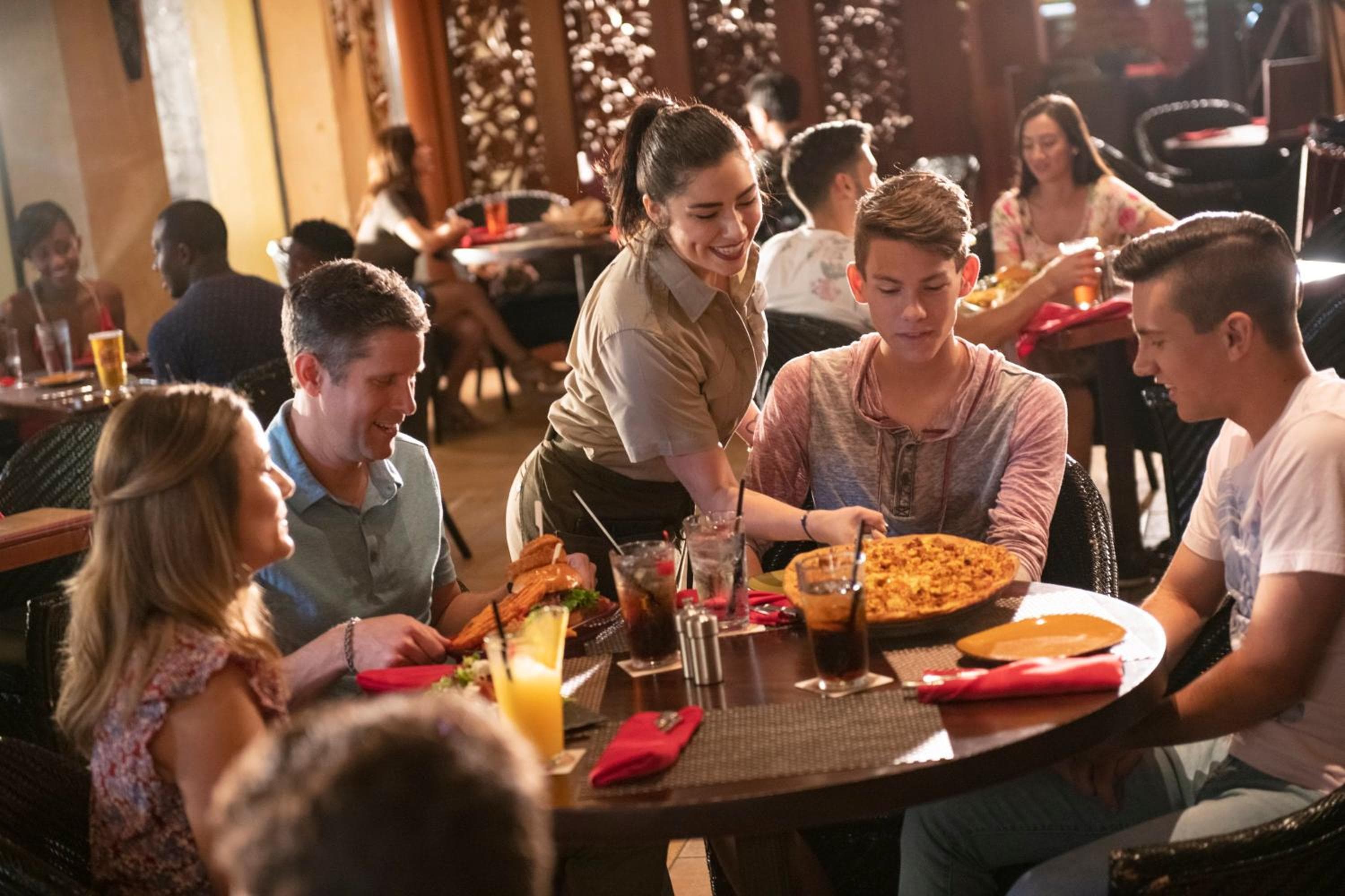 Universal's Loews Royal Pacific Resort — 24