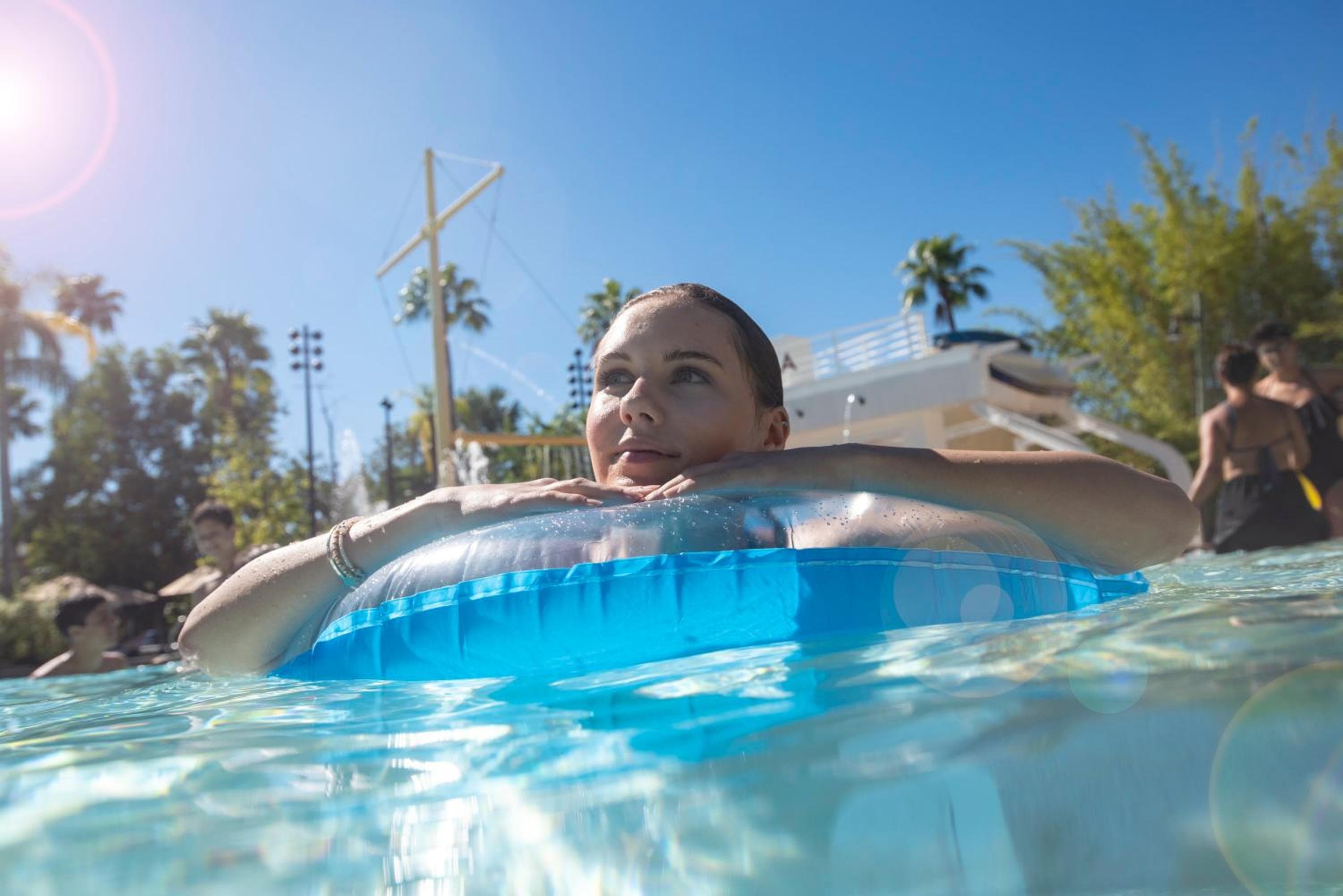 Universal's Loews Royal Pacific Resort — 20