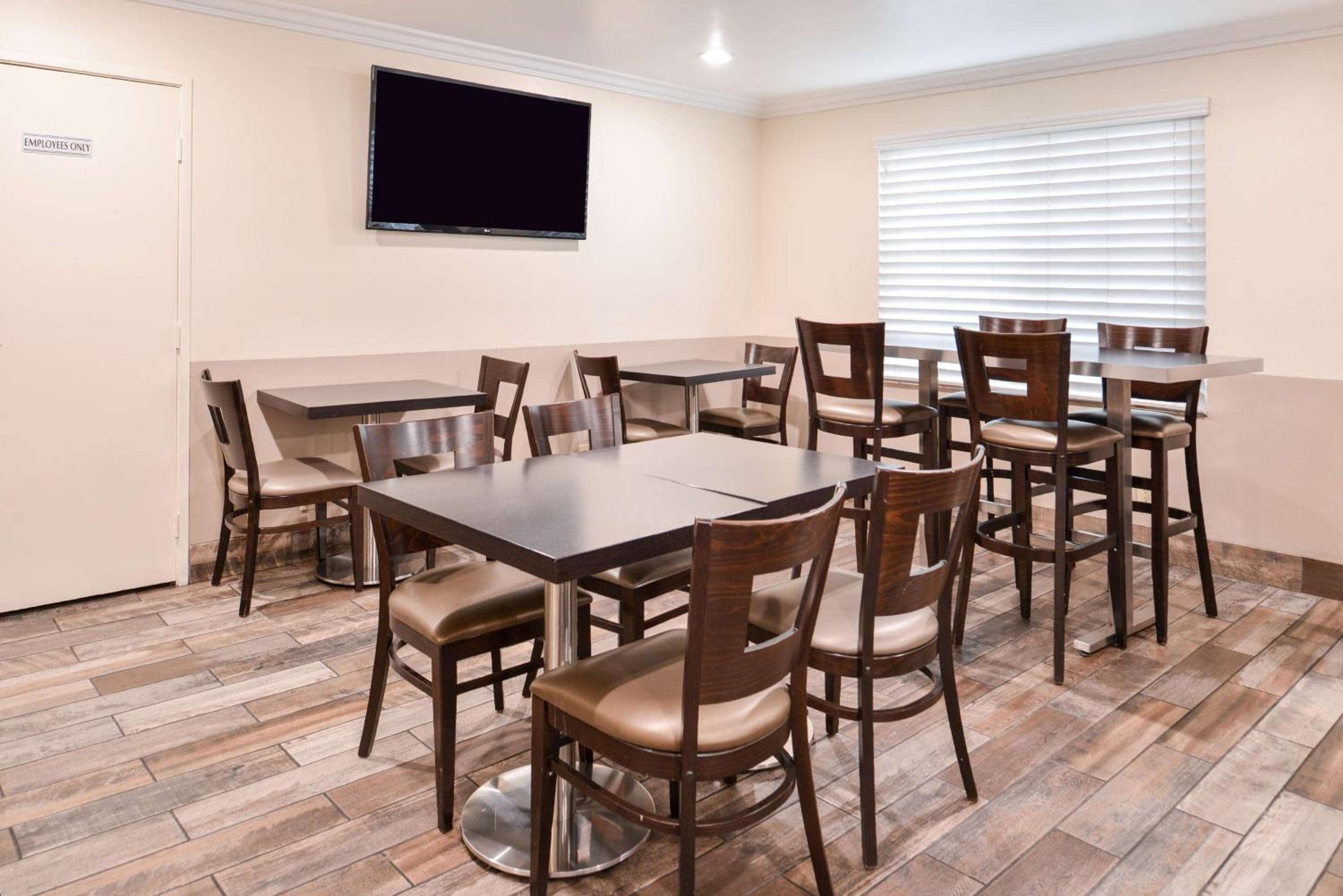 Hotel Best Western Airport Plaza Inn - Los Angeles LAX — 7