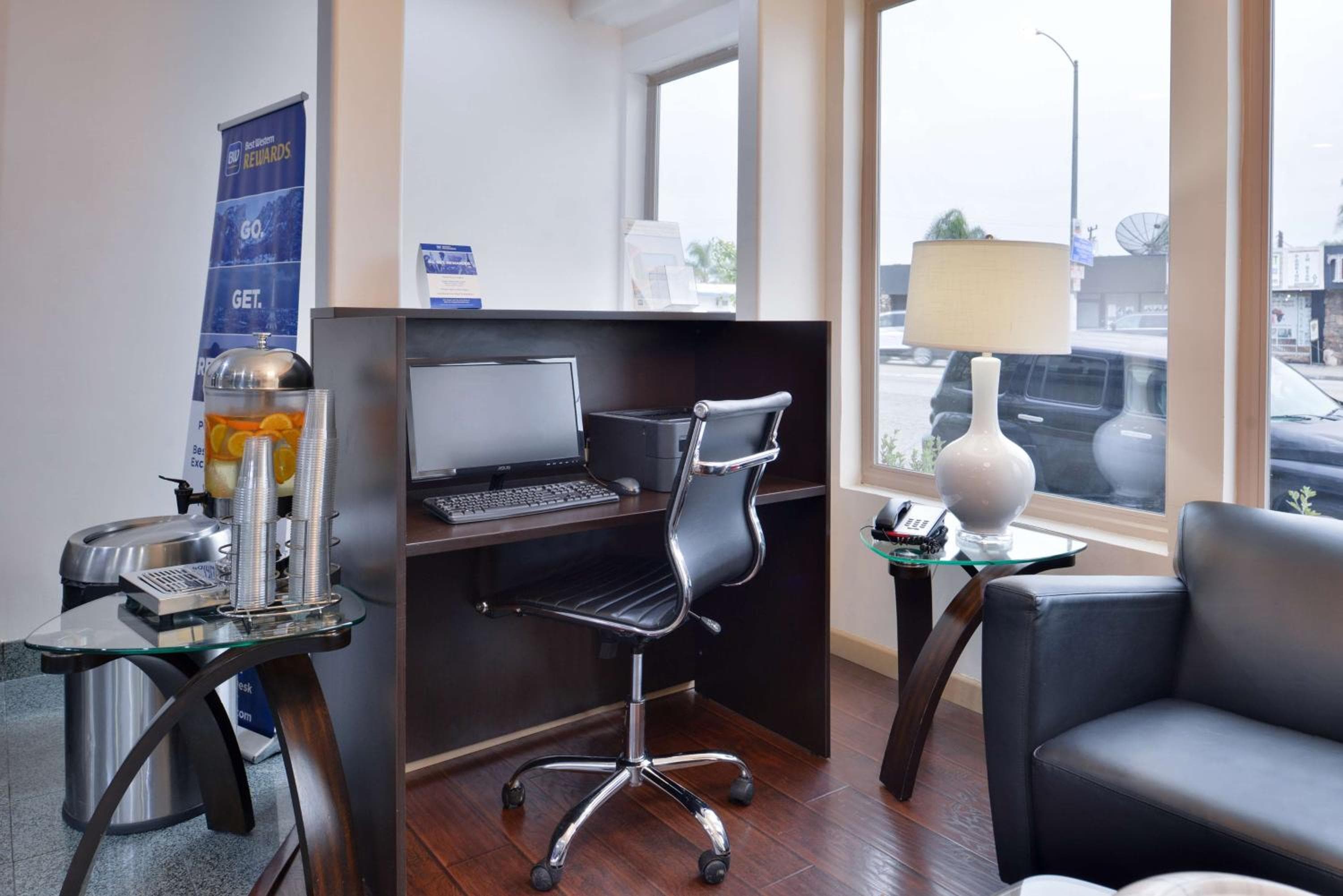 Hotel Best Western Airport Plaza Inn - Los Angeles LAX — 29